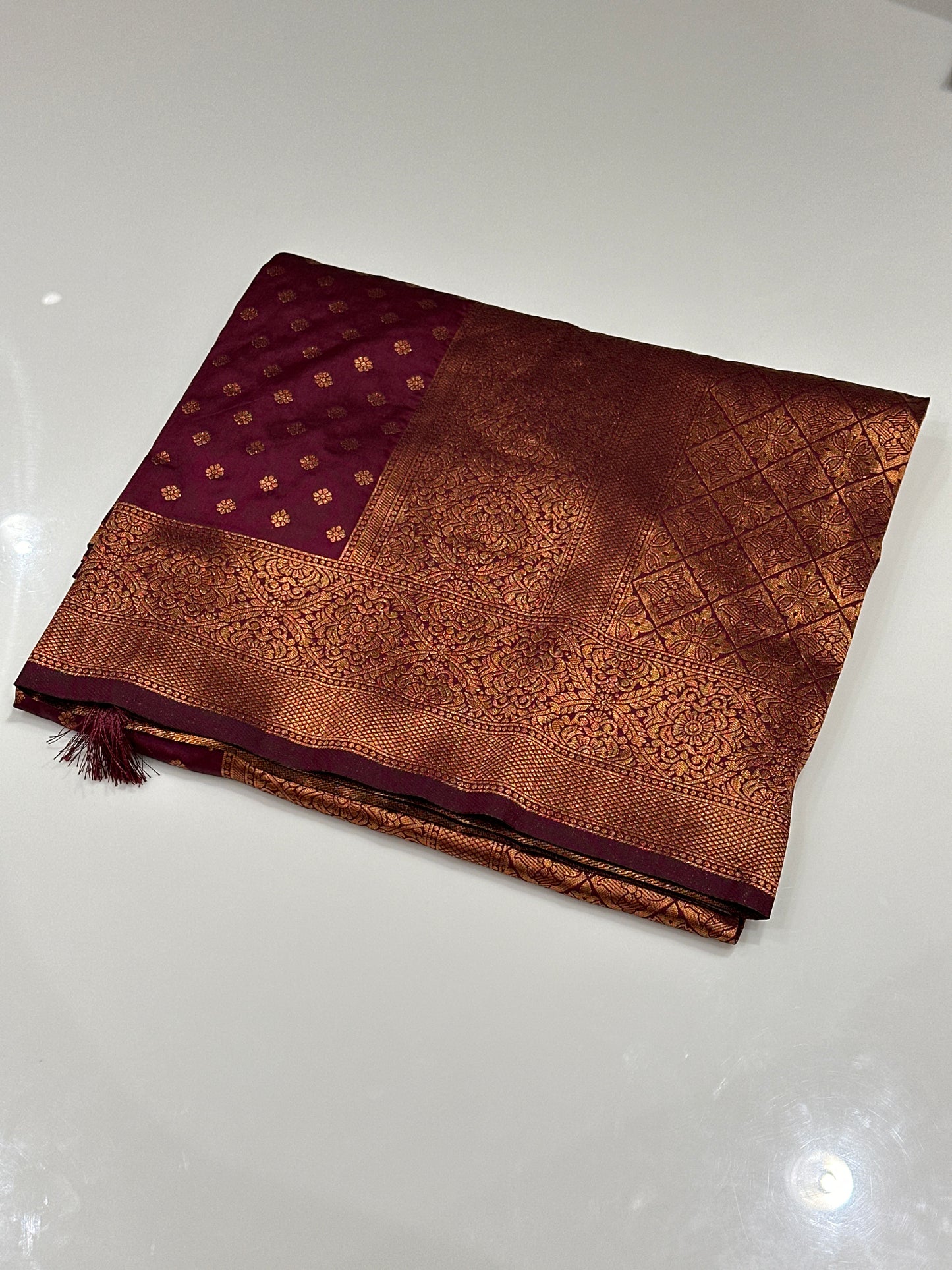 OFFER SALES SAREES - IHA 27211