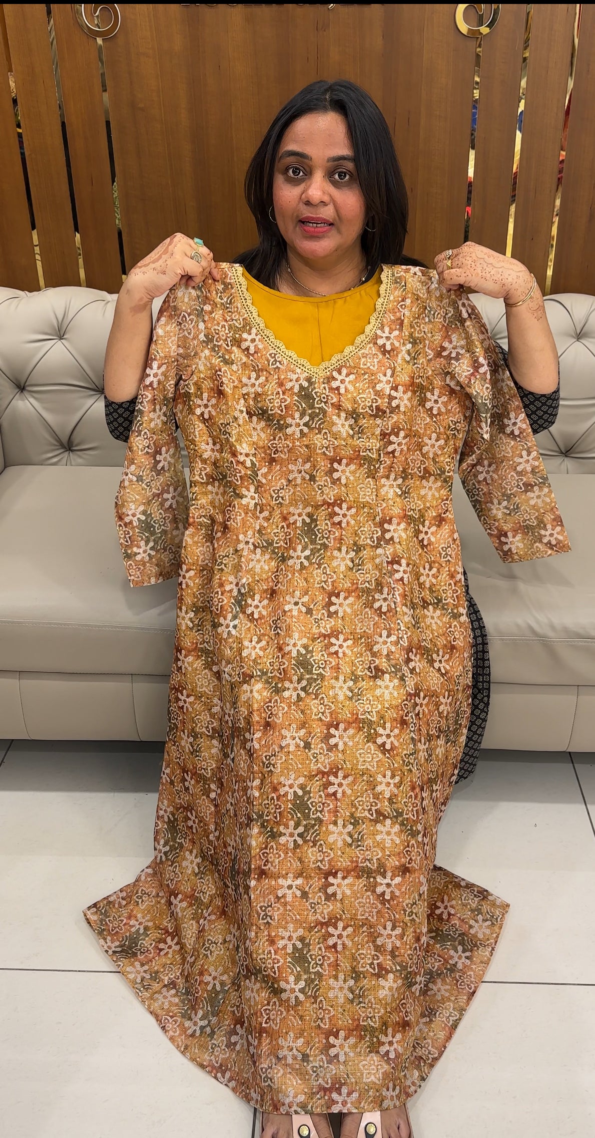 IHA'S IN-HOUSE BATIK PRINTED ALINE TOPS - IHA 27502