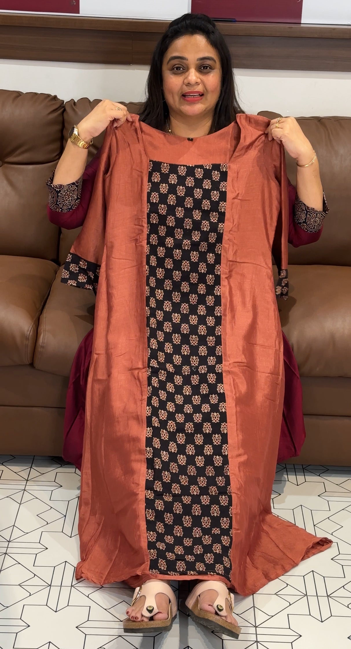 SEMI RAW SILK ALINE TOPS - IHA 27830