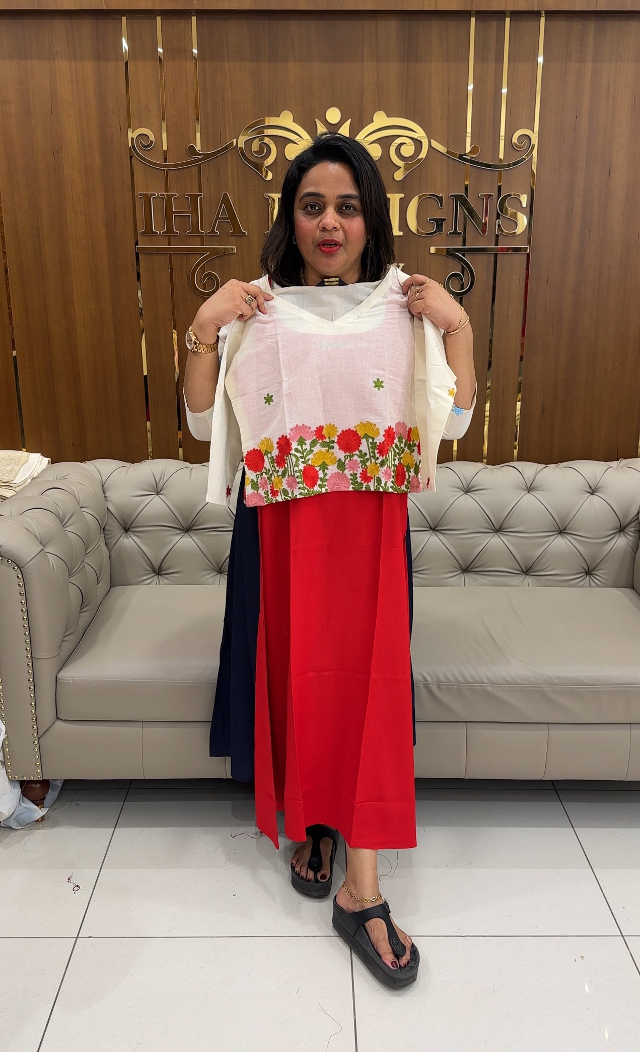 IHA'S IN-HOUSE GEOEGETTE ALINE TOP - IHA 25923