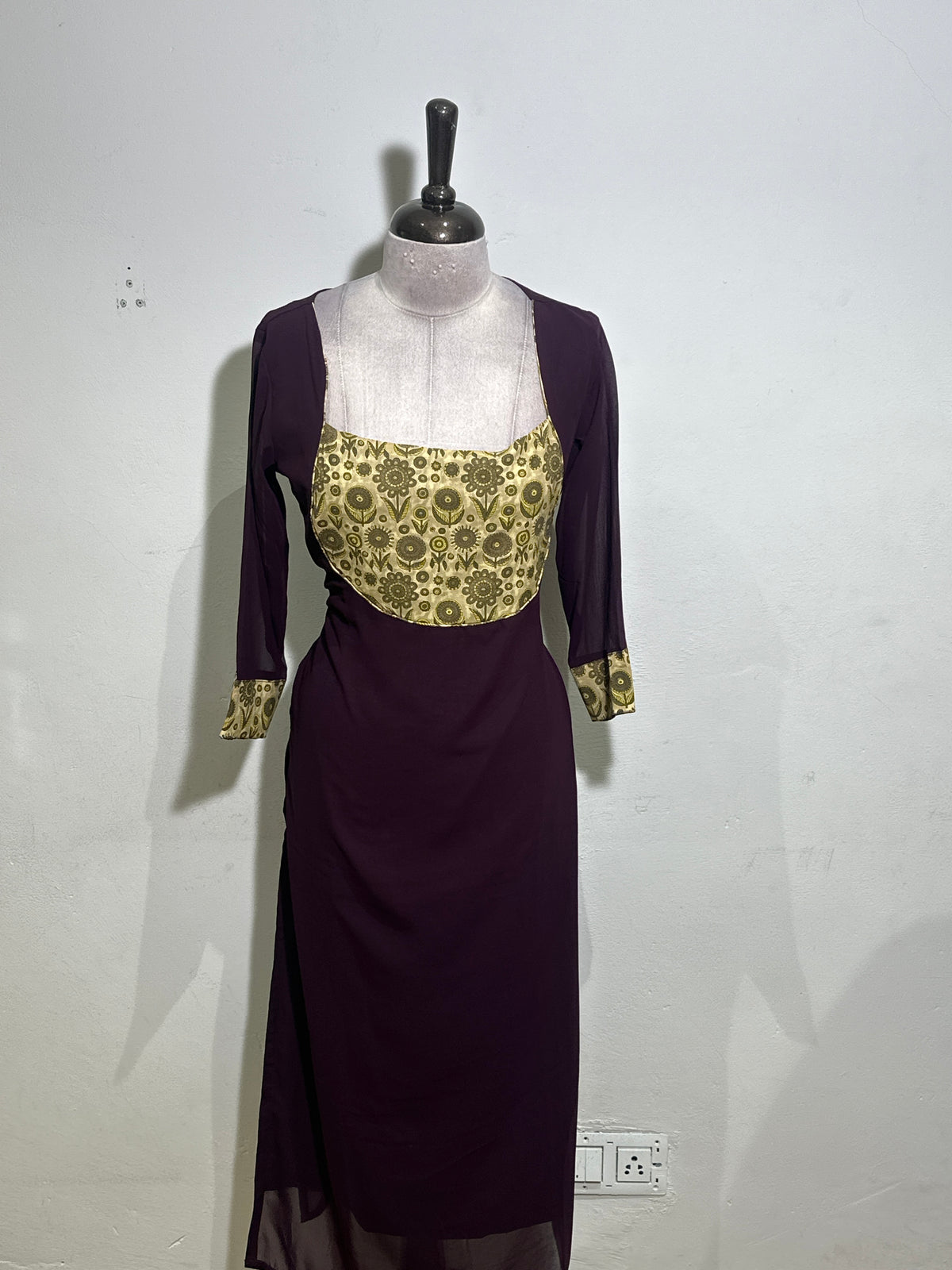 OFFER SALES TOP'S - IHA 35680