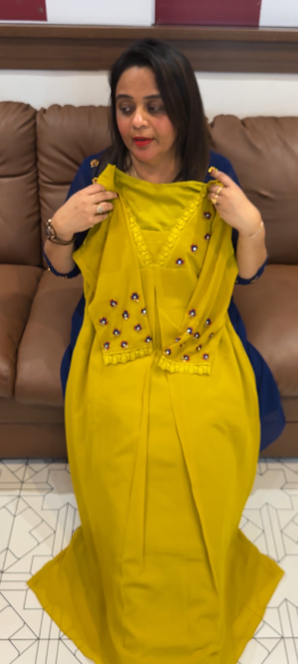 IHA'S IN-HOUSE DESIGNER ALINE TOPS - IHA 25417