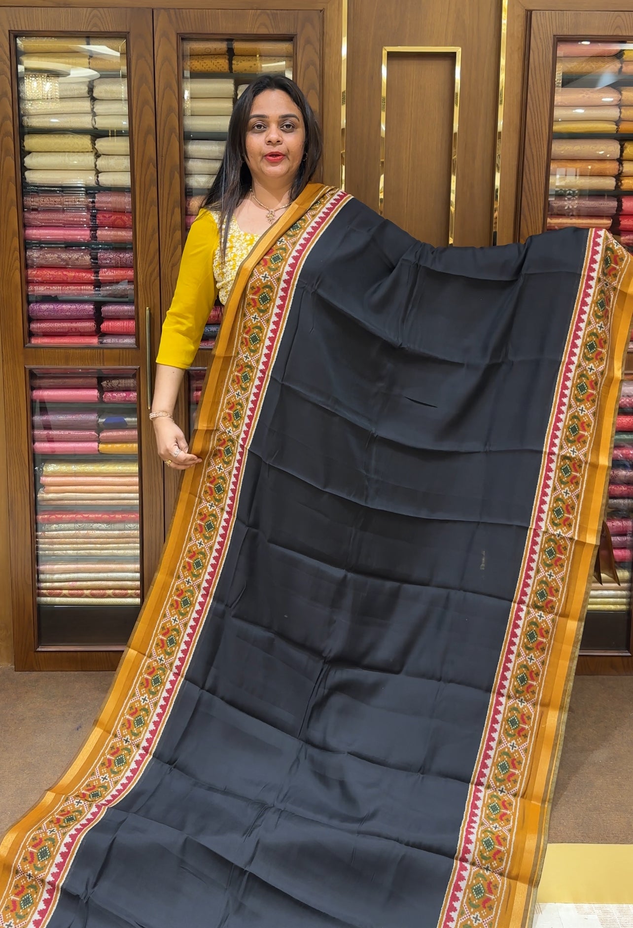 MAHESWARI SILK SAREES - IHA 23483