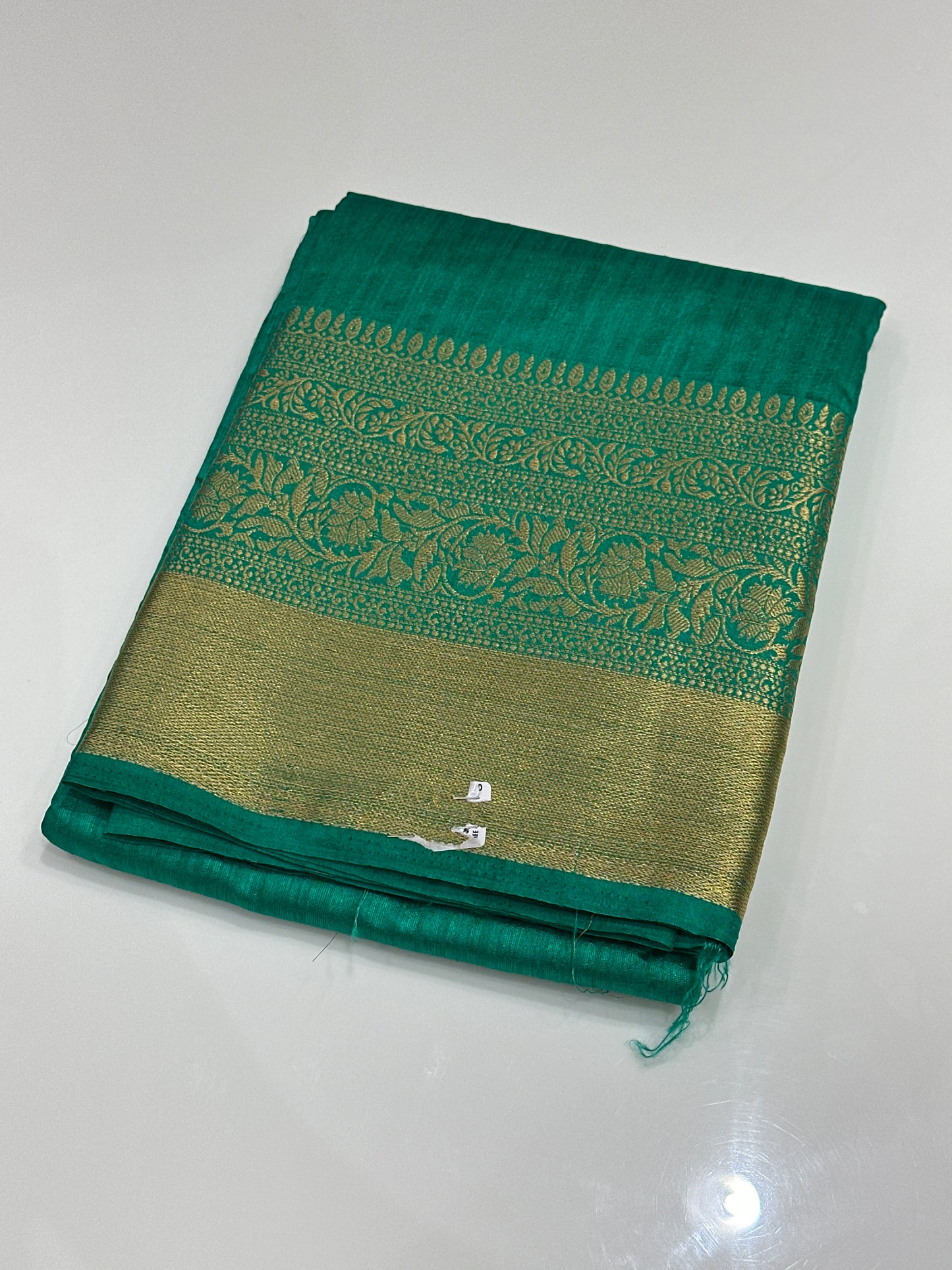 OFFER SALES SAREES - IHA 27211