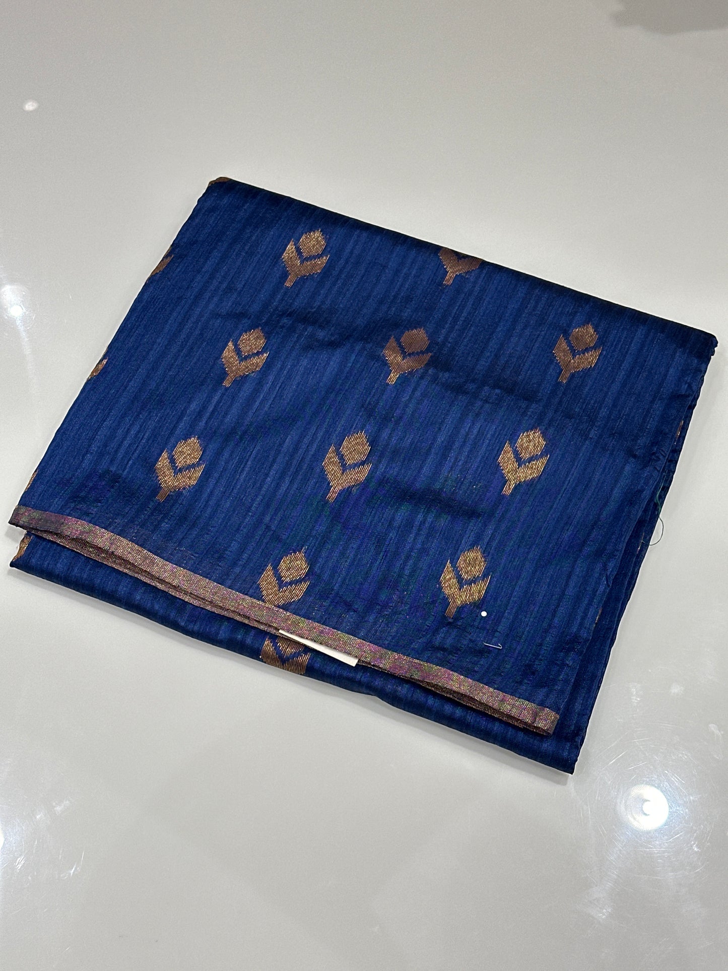 OFFER SALES SAREES - IHA 27211