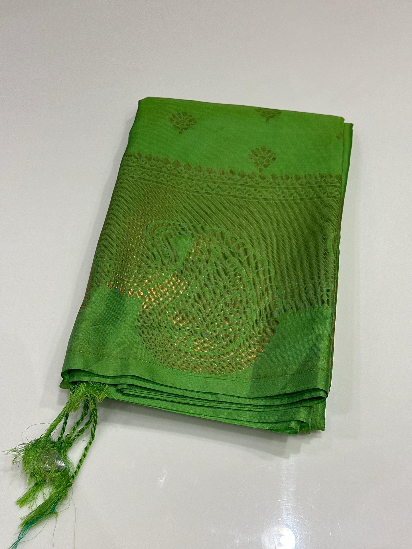 OFFER SALES SAREES - IHA 27211