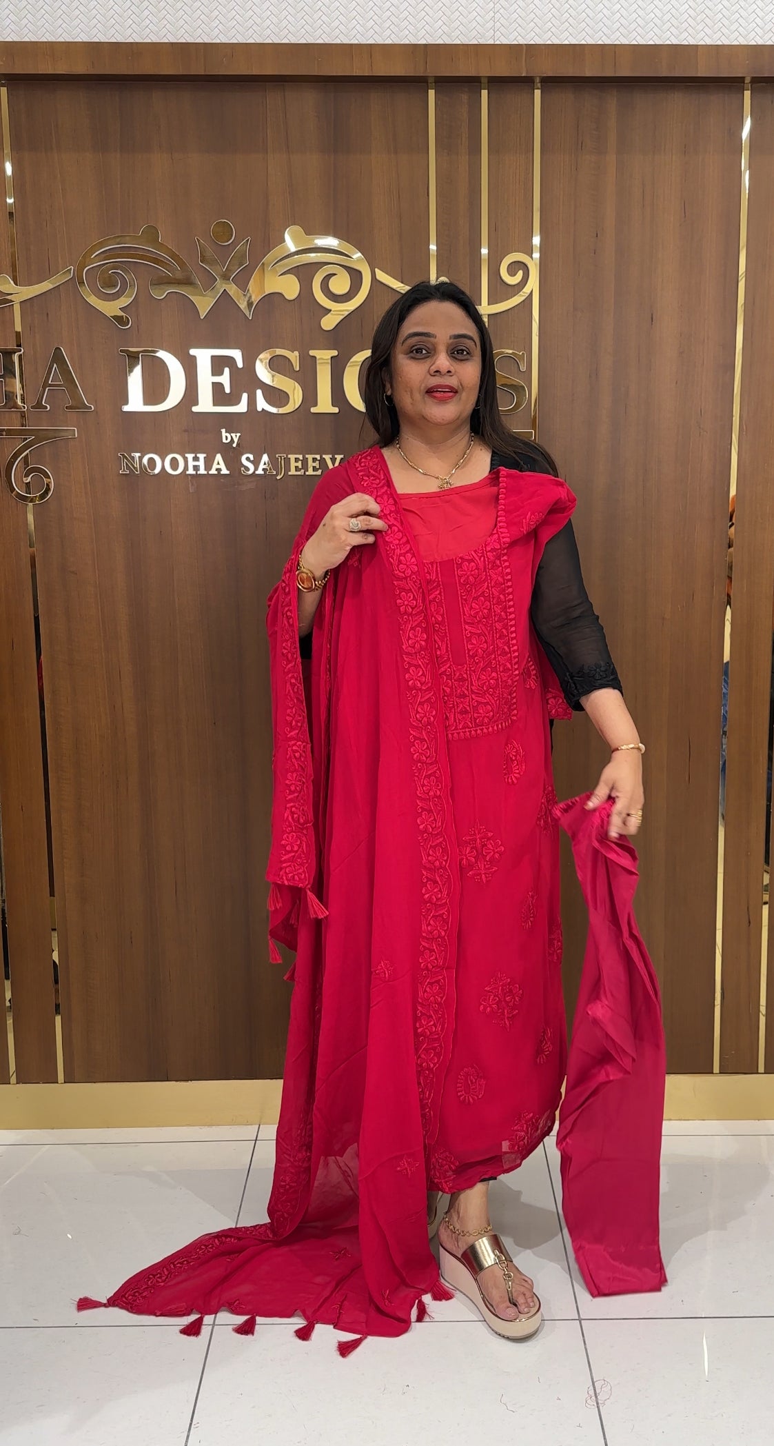 LUCKNOWI CHIKANKARI TOP,BOTTOM AND DUPATTA - IHA 23136