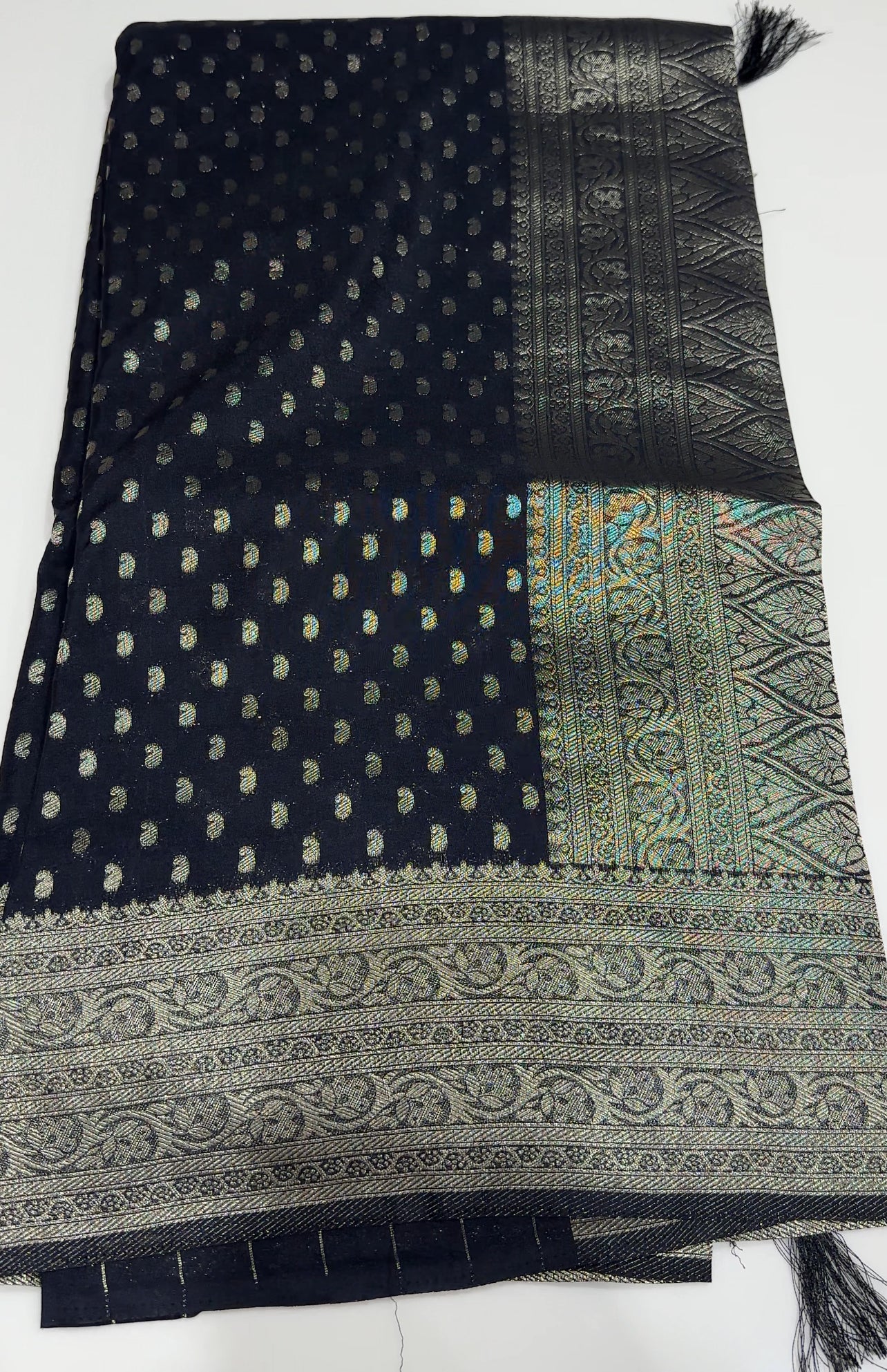 SEMI BANARASI SAREES - IHA 27348