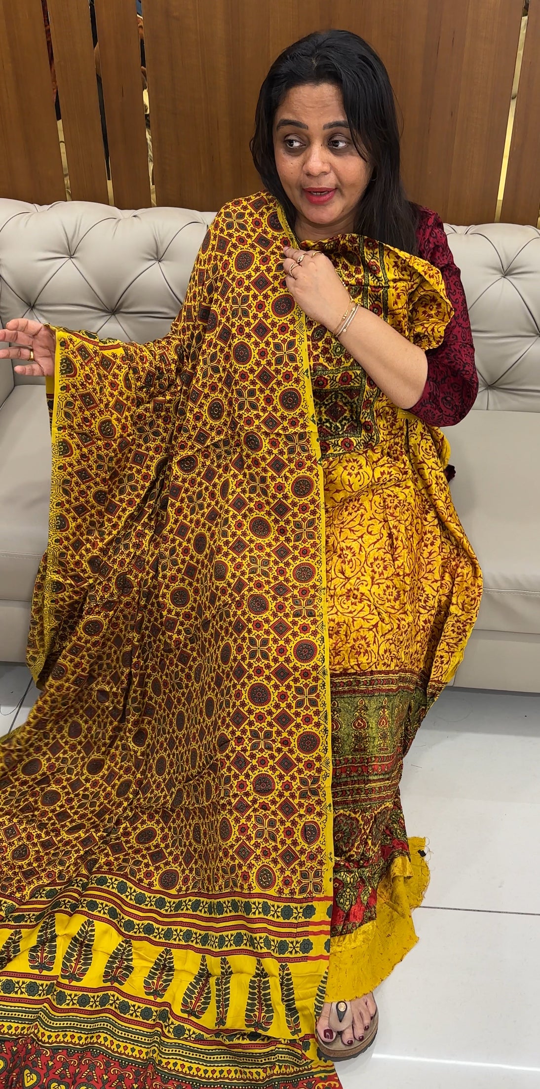 VELVET UNSTITCHED SALWAR SUITS - IHA 26387