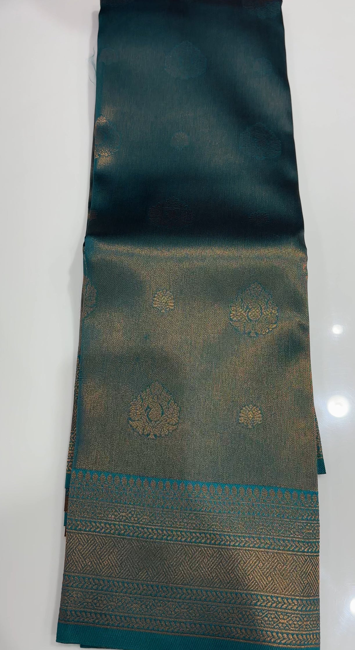 BUDGET BUY TISSUE SREES - IHA 27322