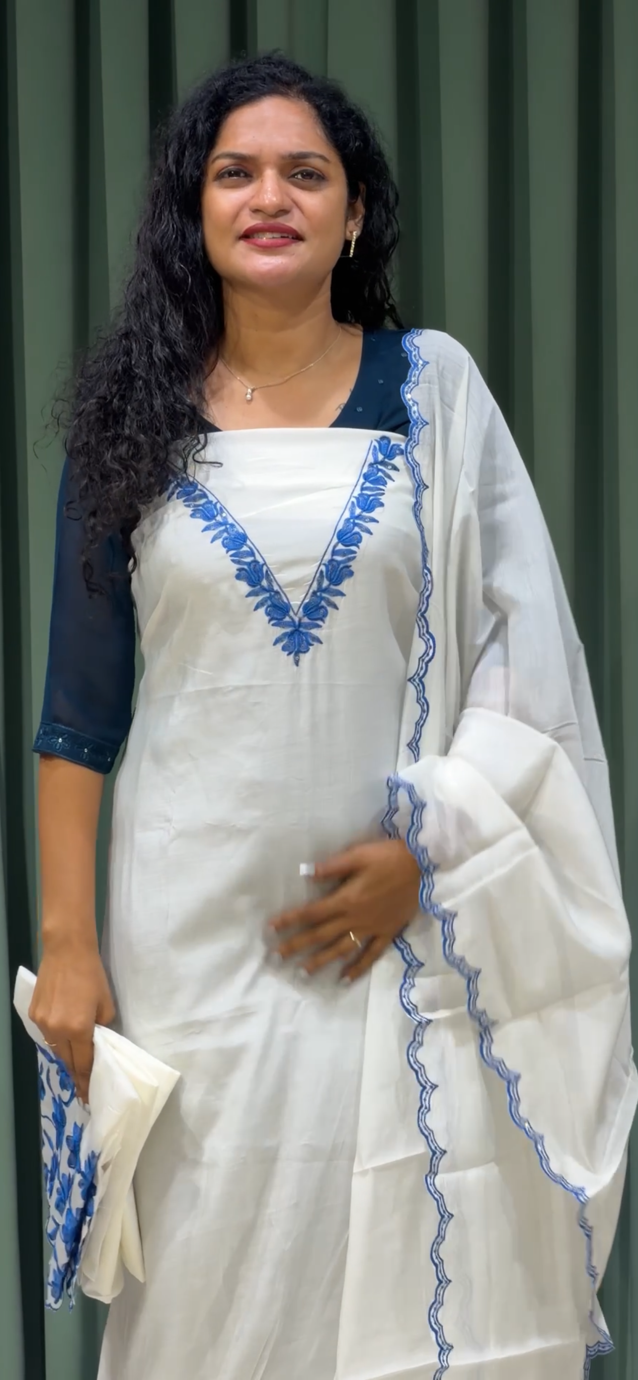 CHANDERI UNSTITCHED SLAWAR SUITS - IHA 33492
