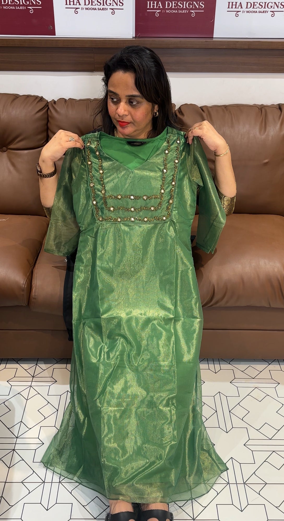 TISSUE SLITTED LONG TOPS - IHA 25534