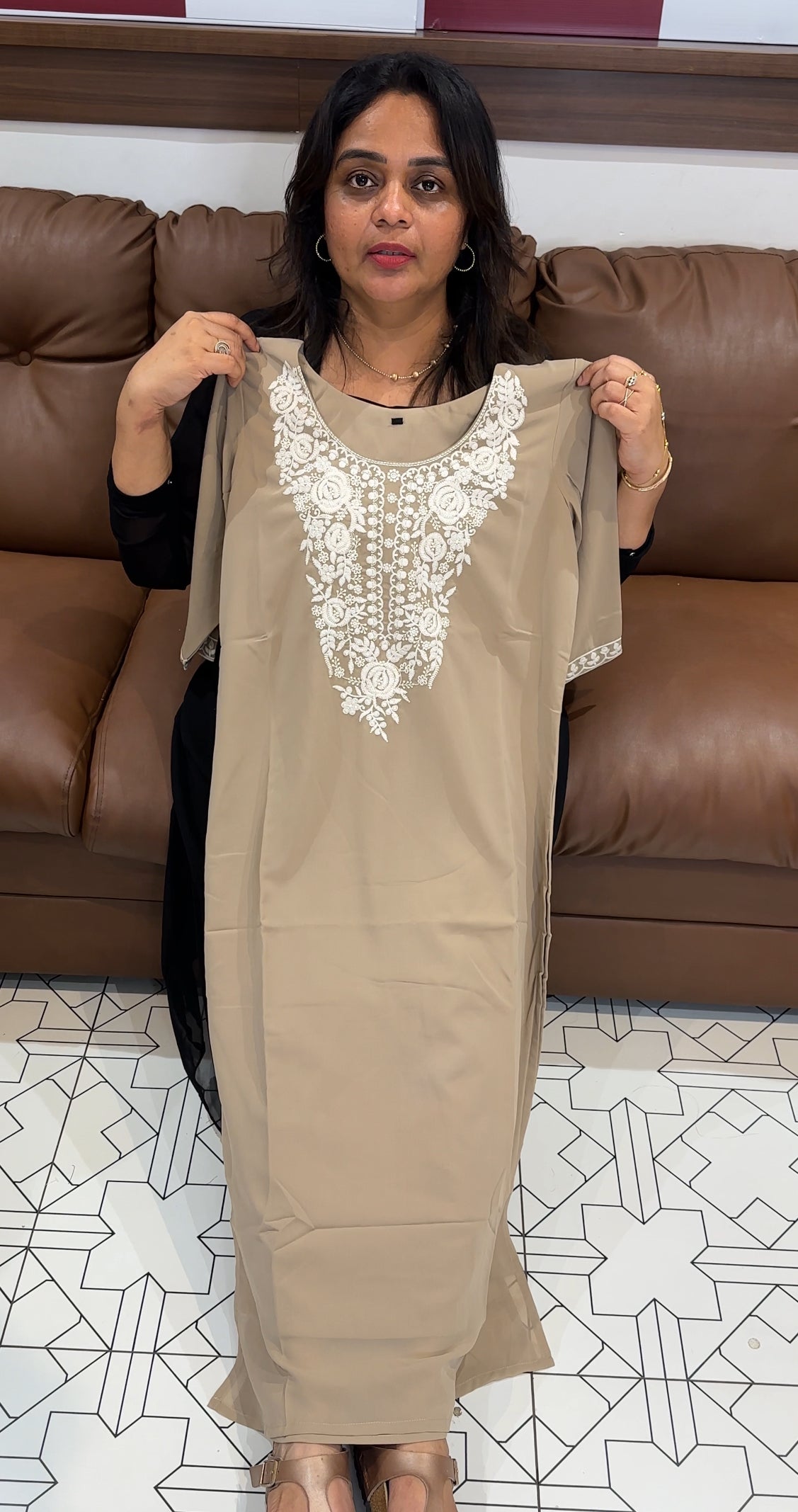 LUCKNOWI CHIKANKARI TOPS - IHA 26201
