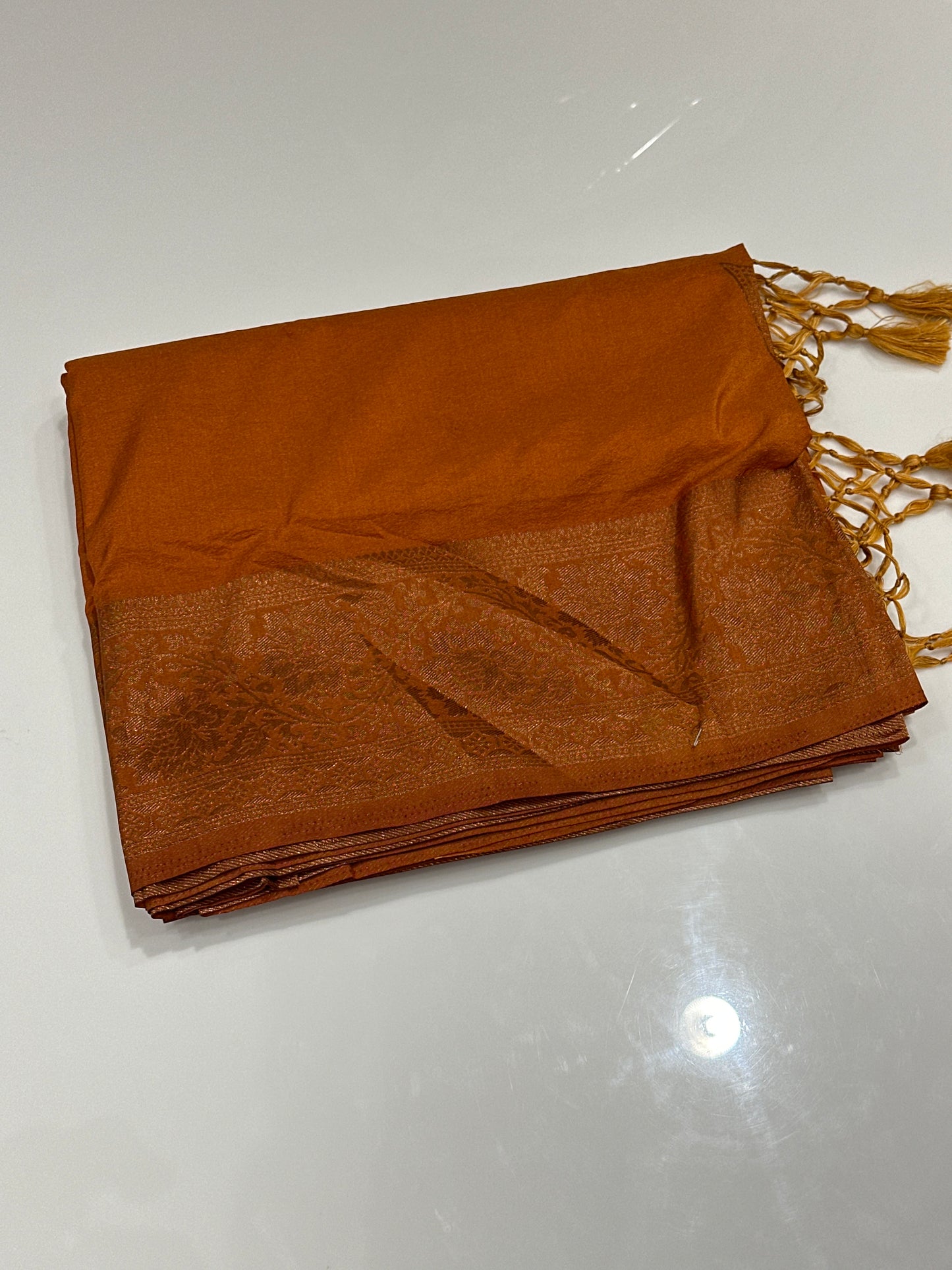 OFFER SALES SAREES - IHA 27211