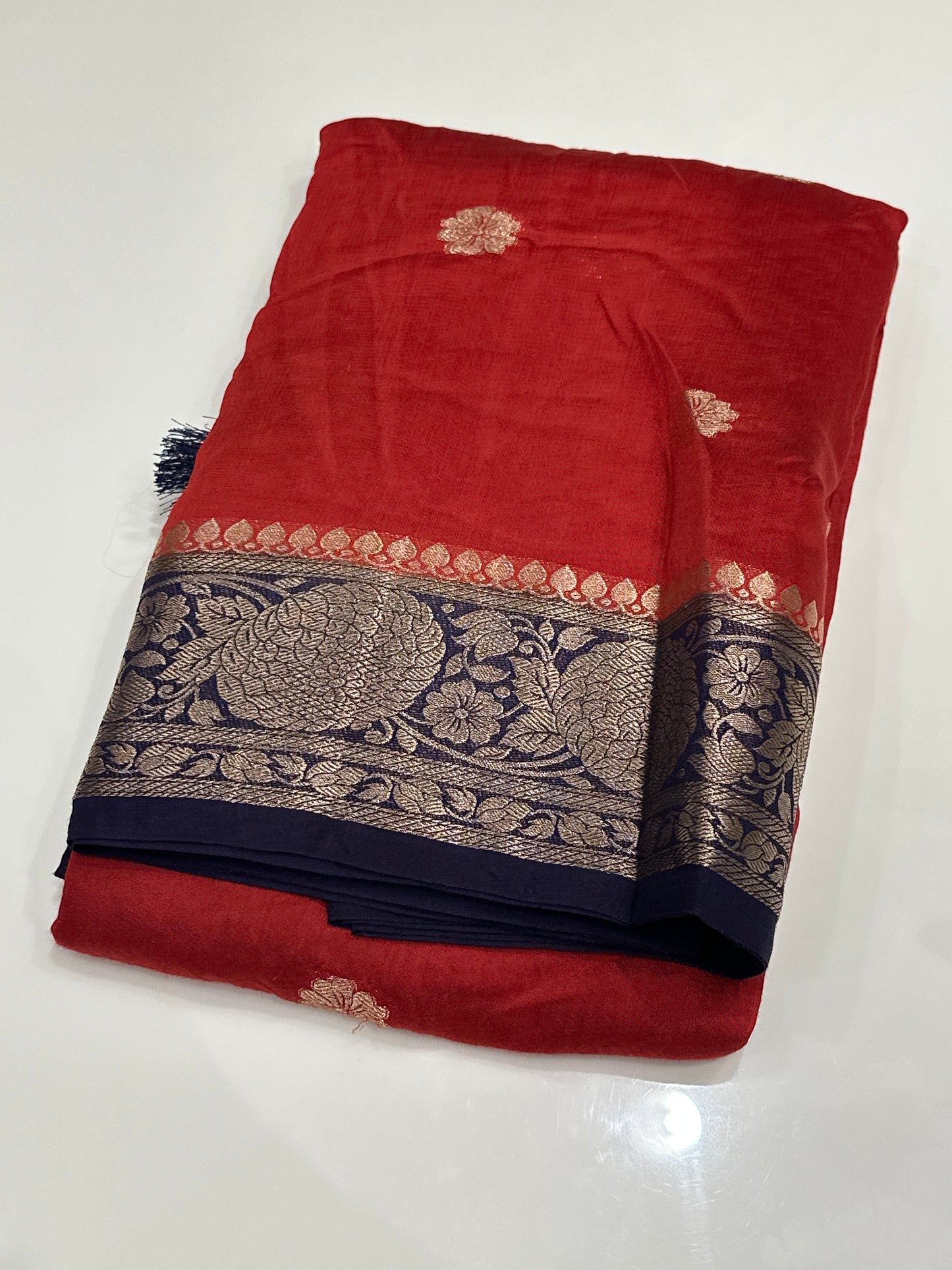 OFFER SALES SAREES - IHA 27211