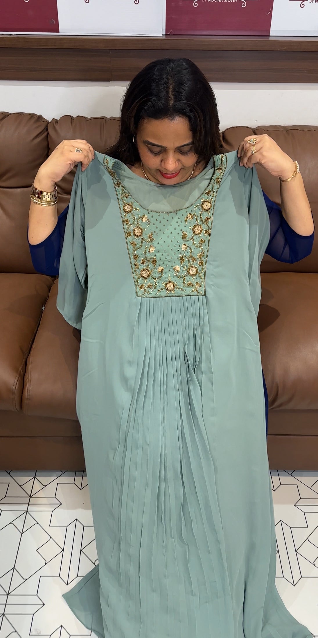 IHA'S IN-HOSE HAND WORKED ALINE TOPS - IHA 23517