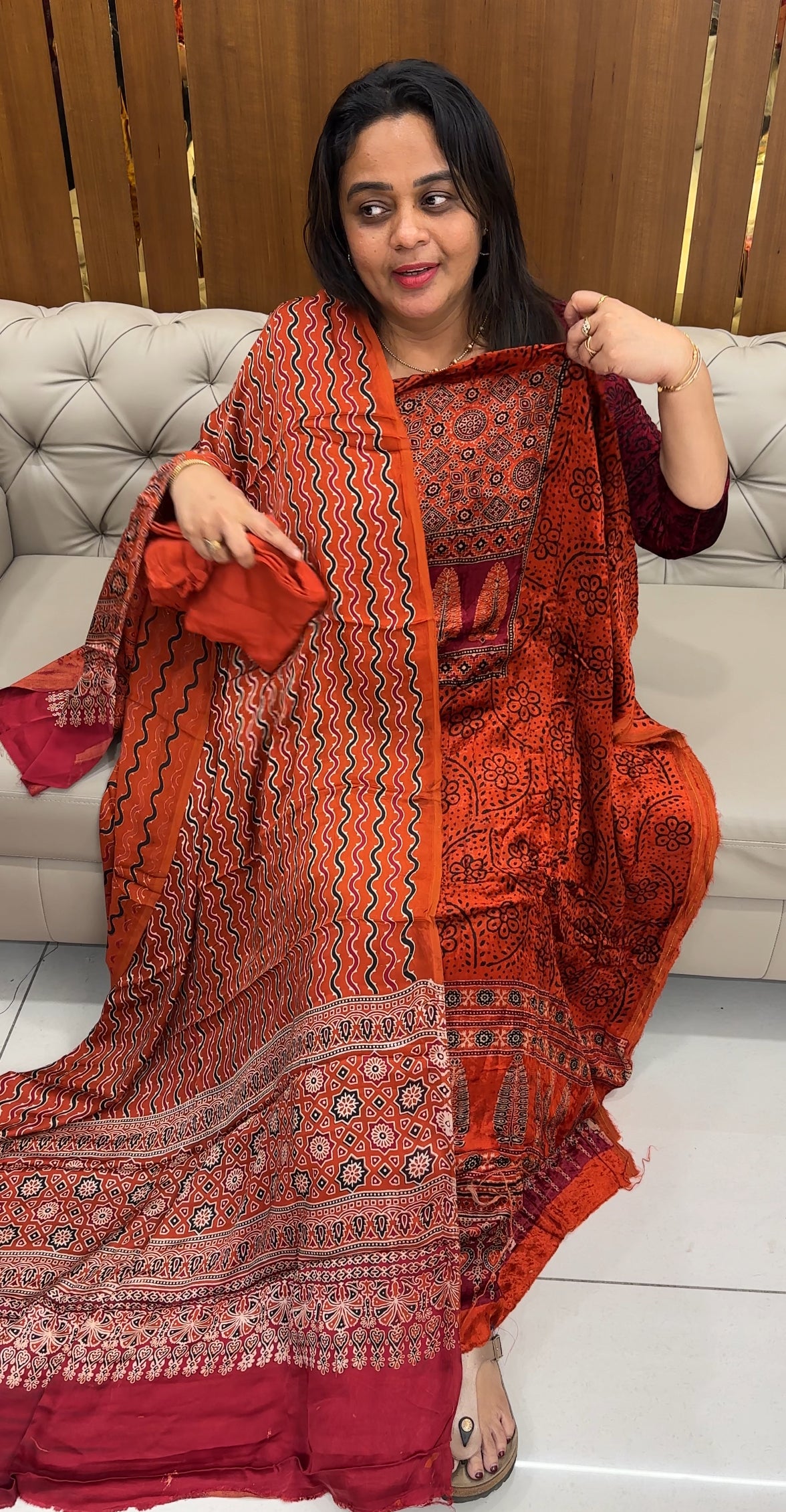 VELVET UNSTITCHED SALWAR SUITS - IHA 26387