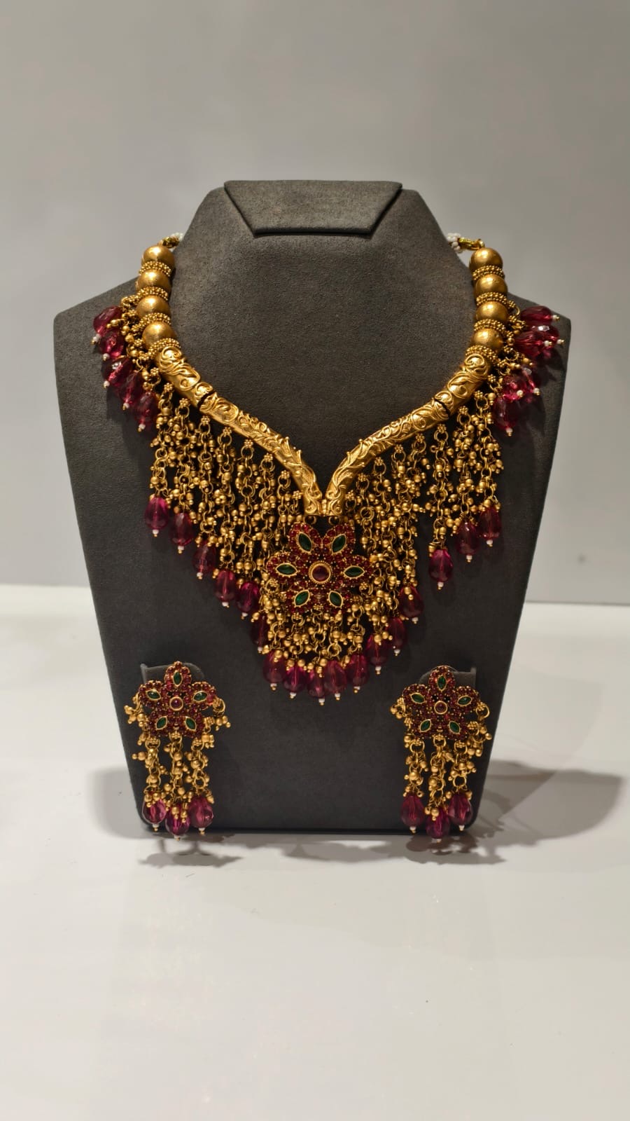 DESIGNER NECKLACE SETS - IHA 35831