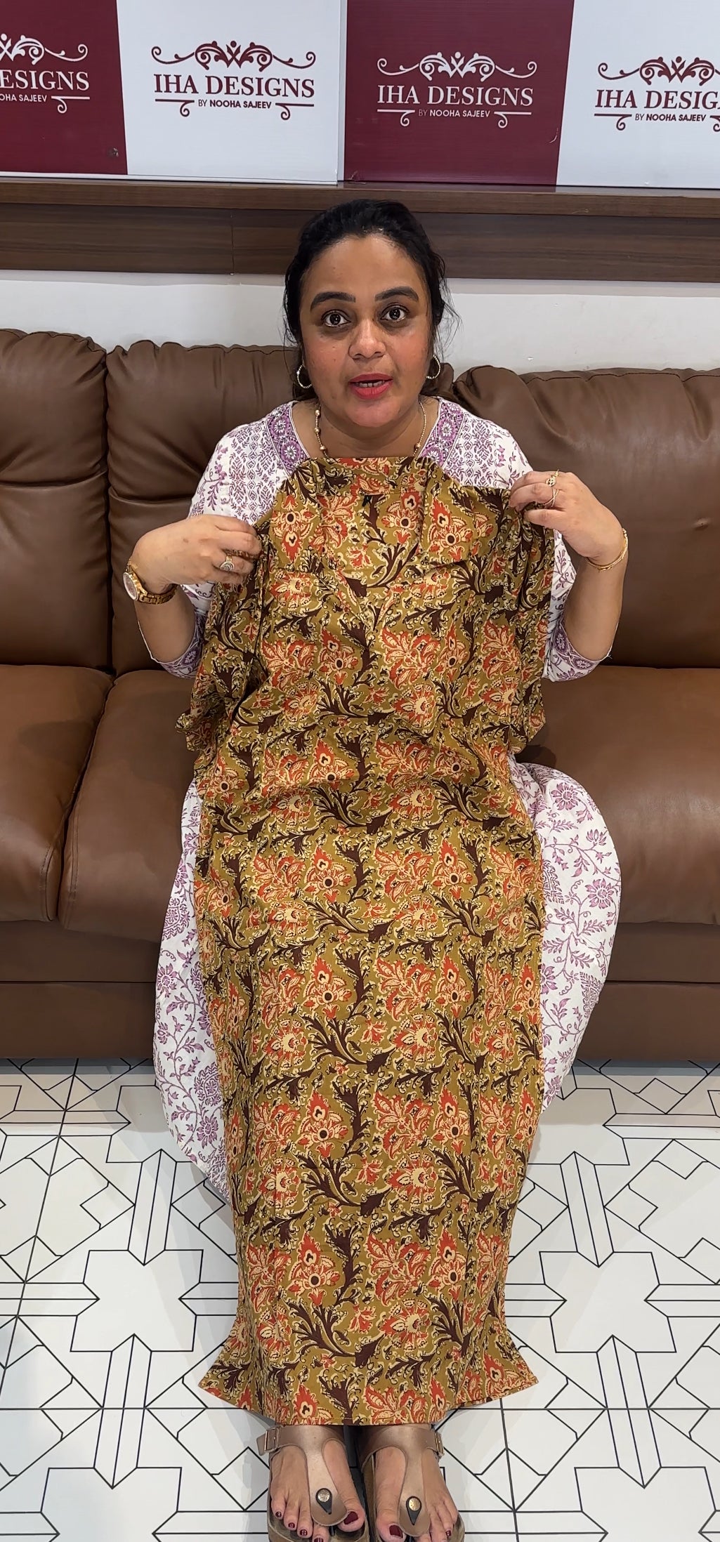 PRINTED COTTON TOPS - IHA 26429