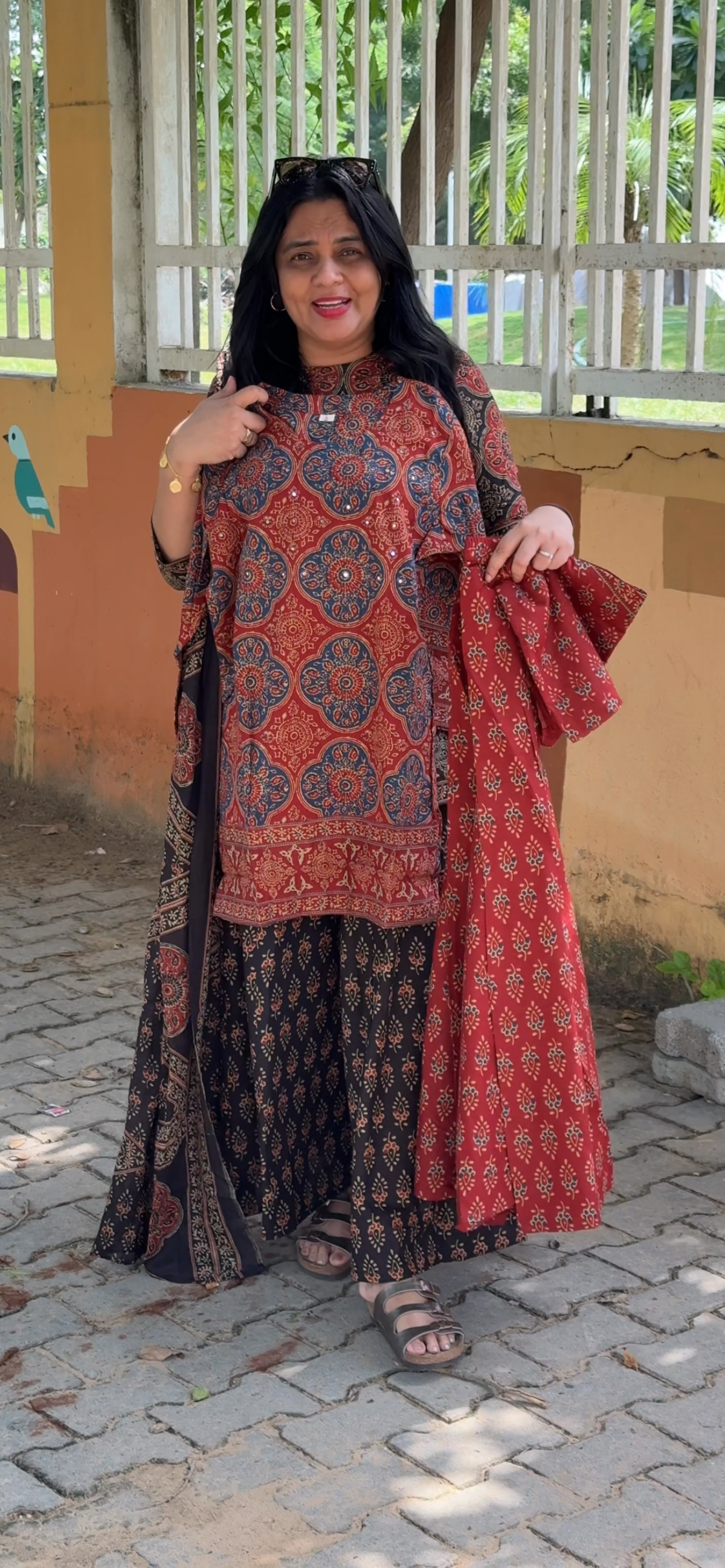 IHA'S IN-HOUSE SHORT TOP, BOTTOM AND DUPATTA - IHA 35690