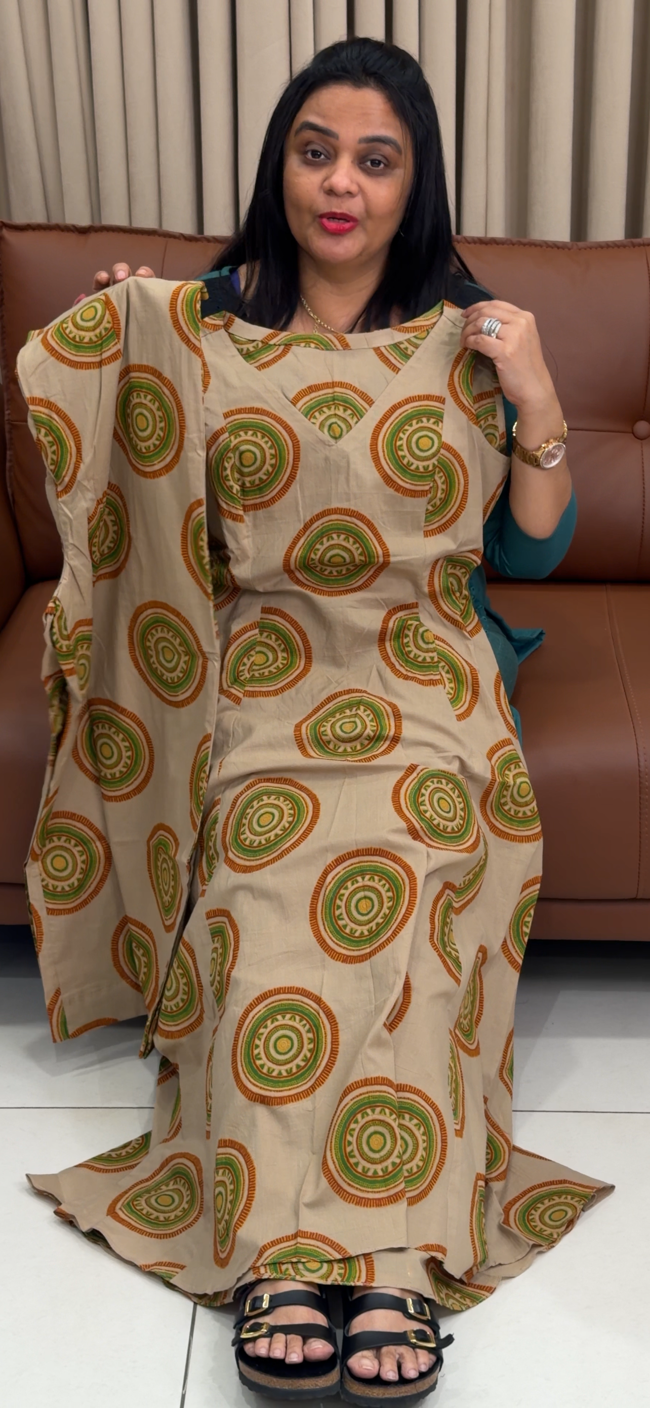 IHA'S IN-HOUSE COTTON TOP AND BOTTOM (WITH SLEEVE) - IHA 34772