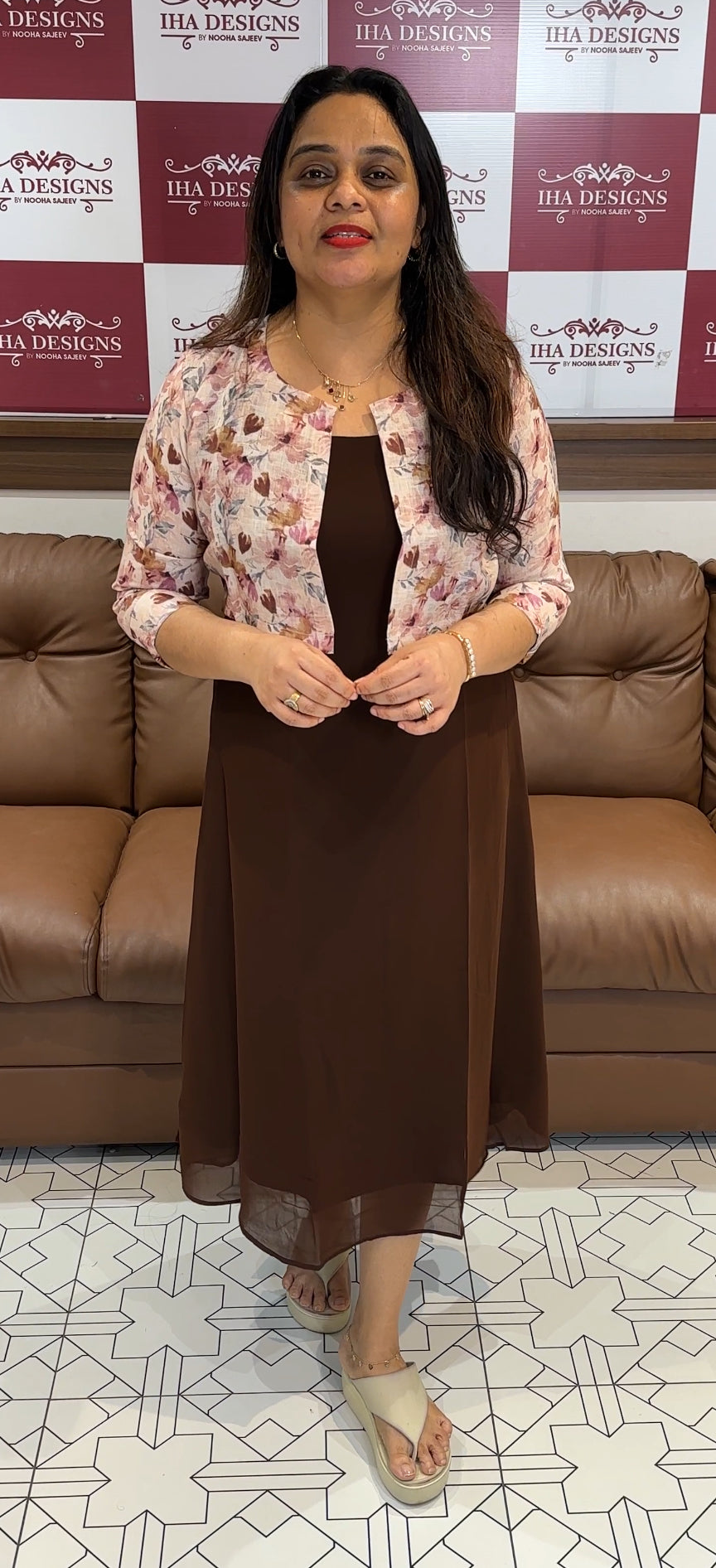 IHA'S IN-HOUSE ALINE TOP AND JACKET - IHA 22605
