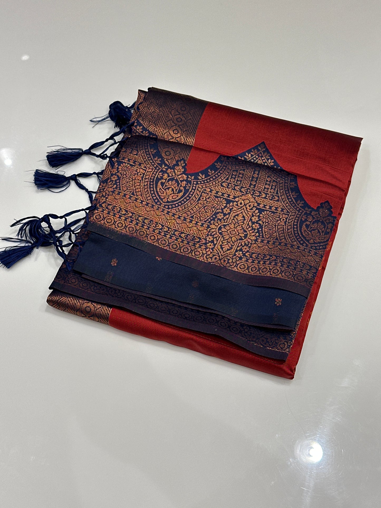 OFFER SALES SAREES - IHA 27211