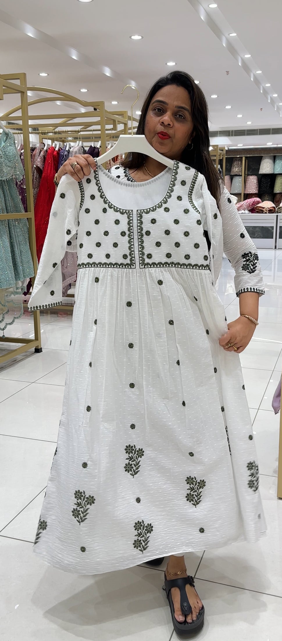 LUCKNOWI CHIKANAKARI TOP - IHA 25653