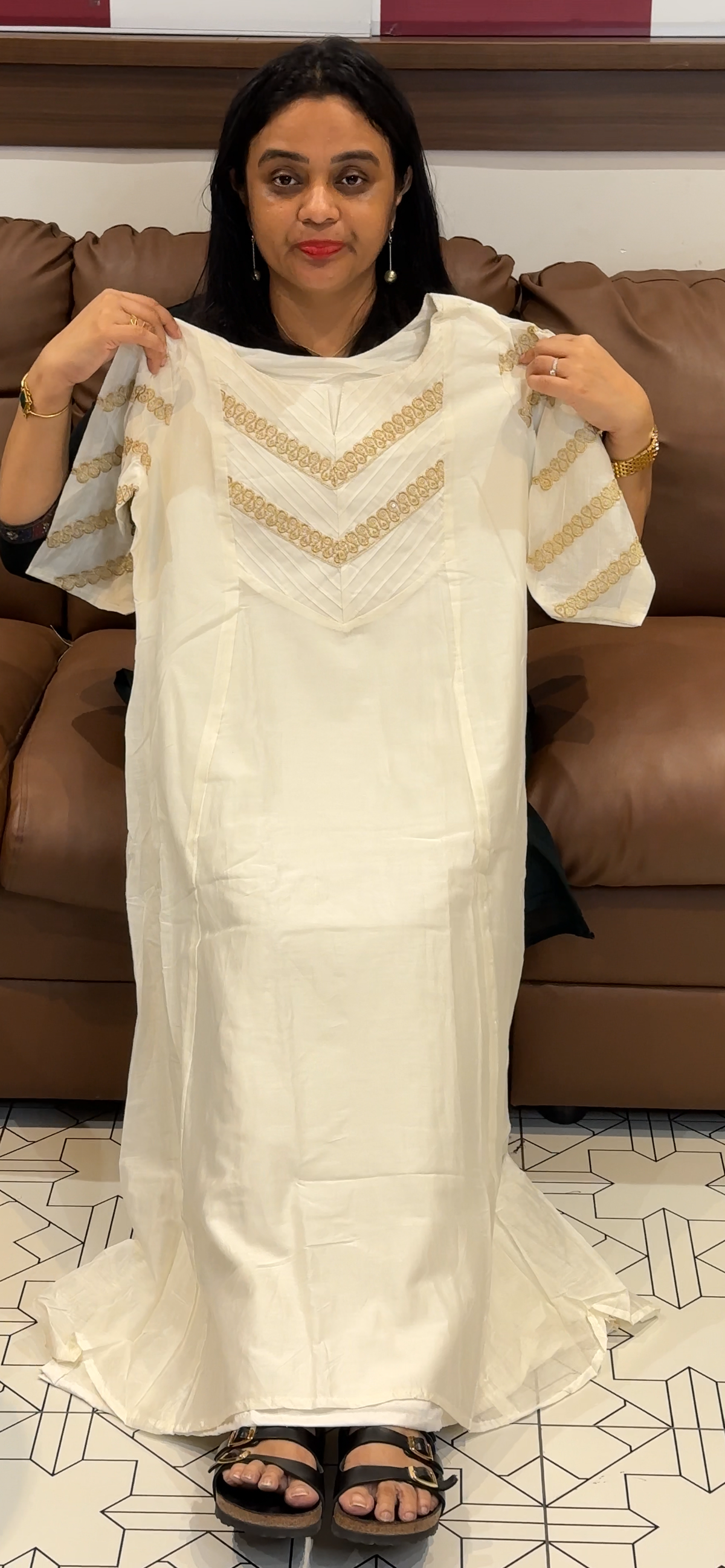 OFFER SALES TOPS - IHA 35573