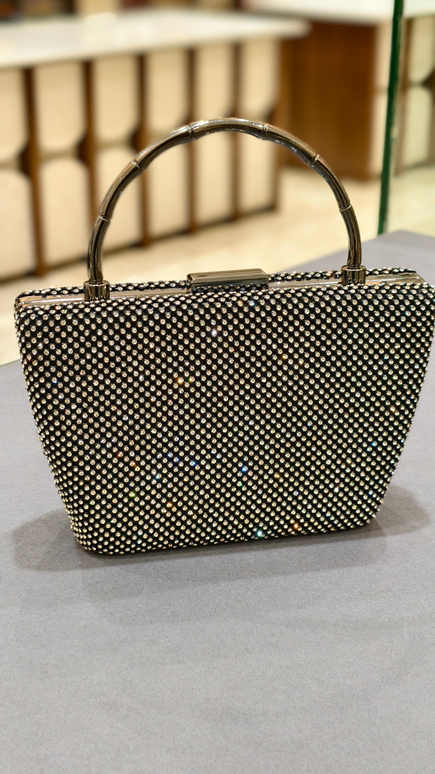 DESIGNER CLUTCH WALLET - IHA 23900
