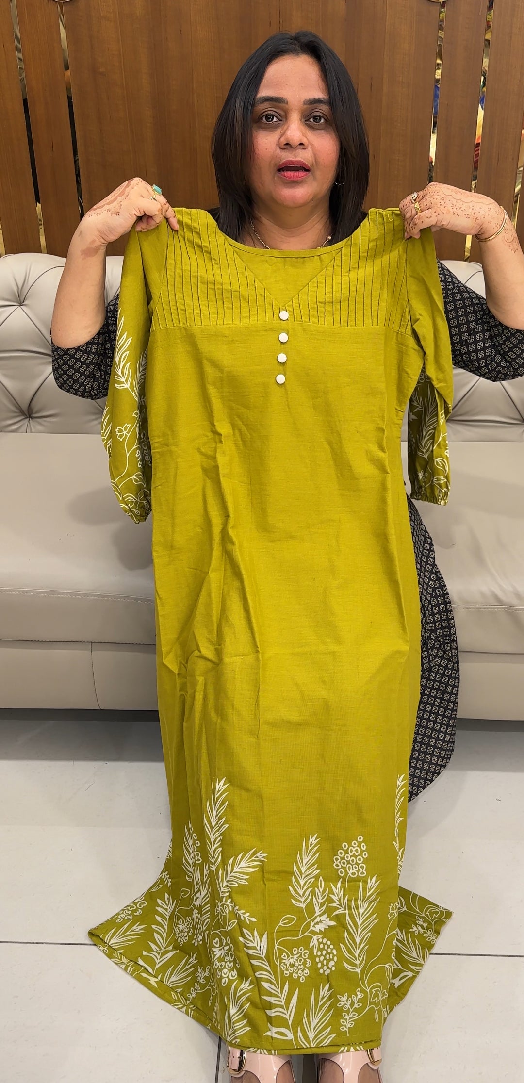 IHA'S IN-HOUSE LONG ALINE TOPS - IHA 27542