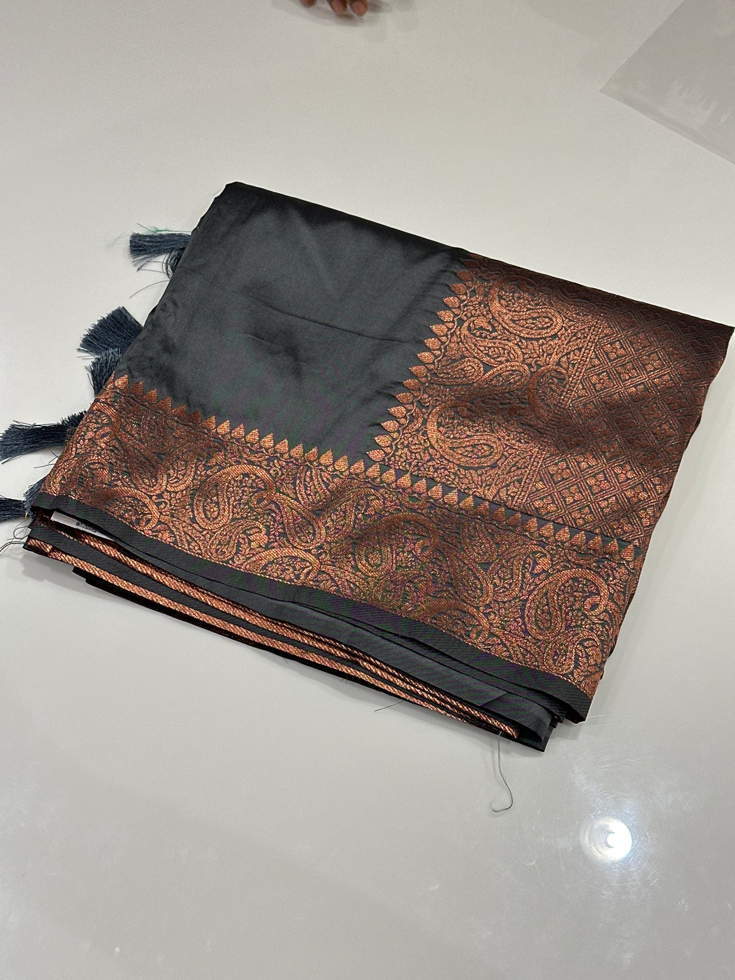 OFFER SALES SAREES - IHA 27211