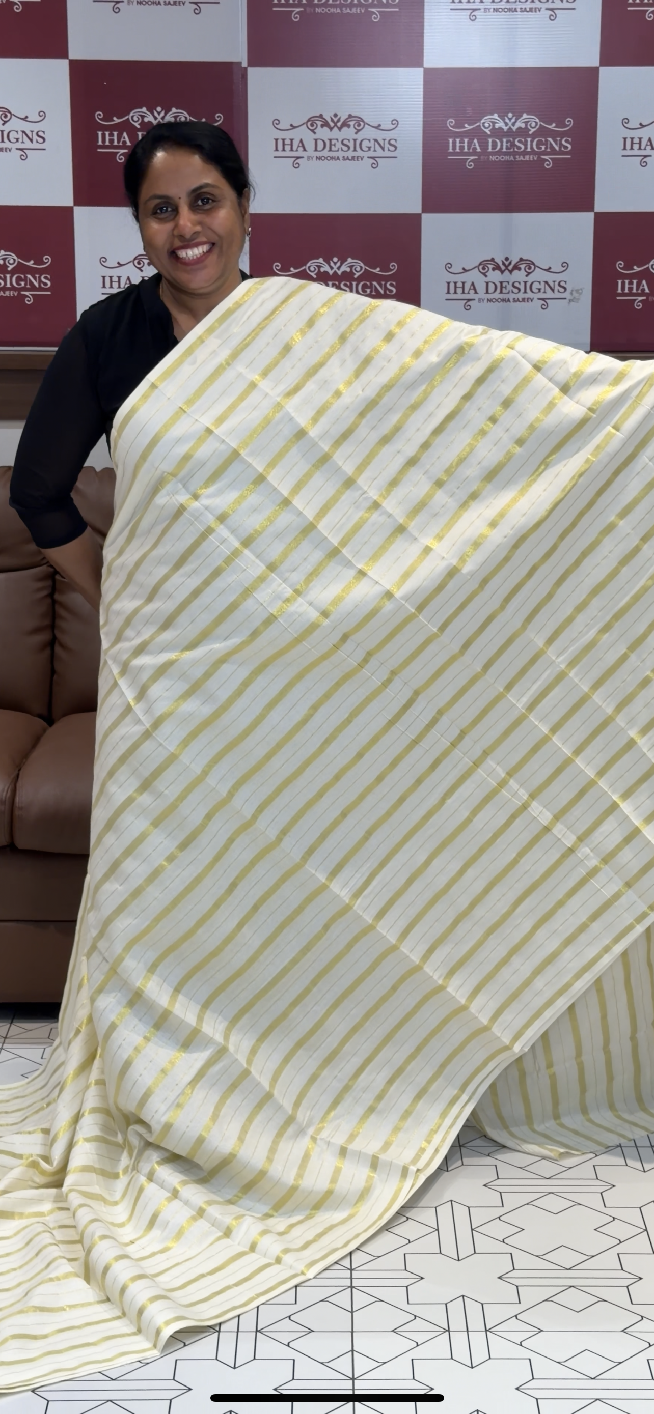 KERALA CREAM SAREES - IHA 31617