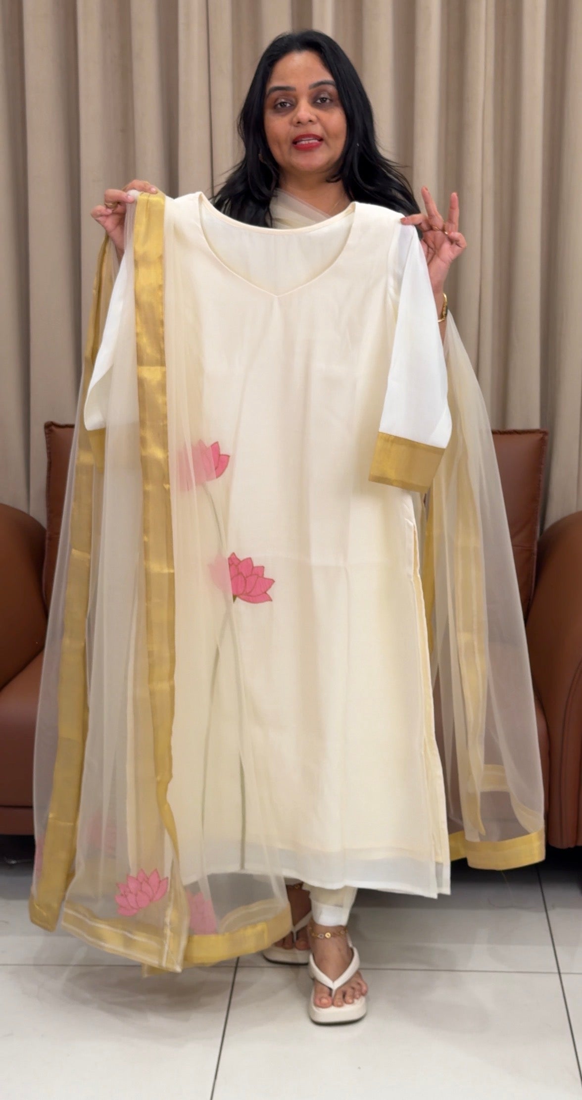 IHA'S IN-HOUSE MUL CHANDERI TOP,BOTTOM AND DUPATTA - IHA 33447