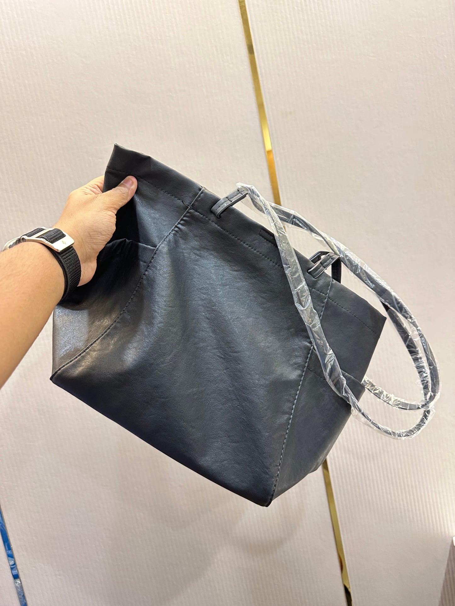 HAND BAGS - IHA 21609