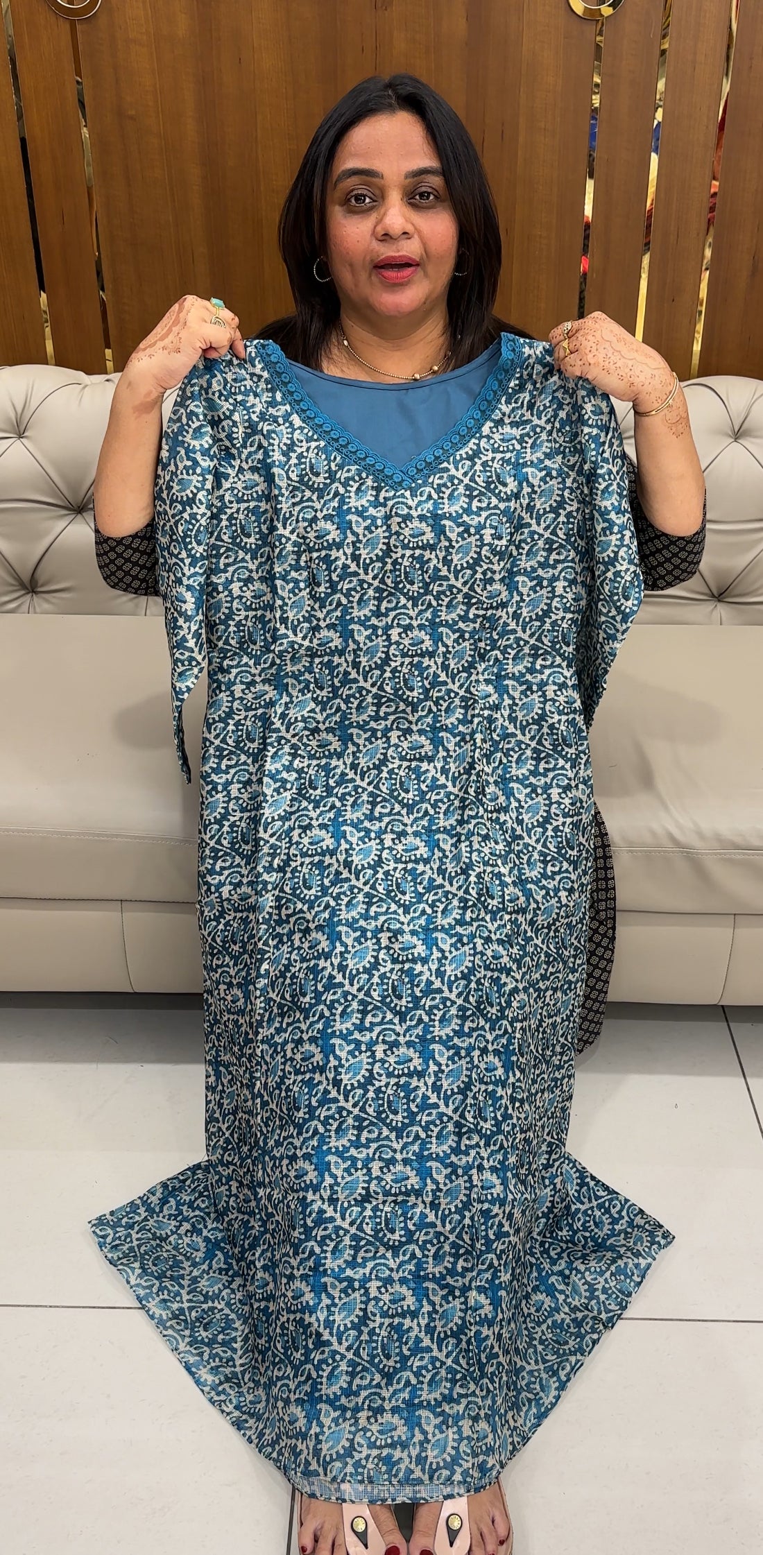 IHA'S IN-HOUSE BATIK PRINTED ALINE TOPS - IHA 27502