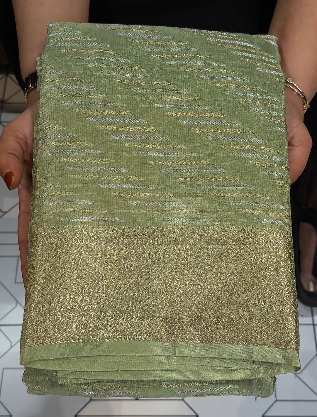 CRUSHED BANARASI SAREES - IHA 24003
