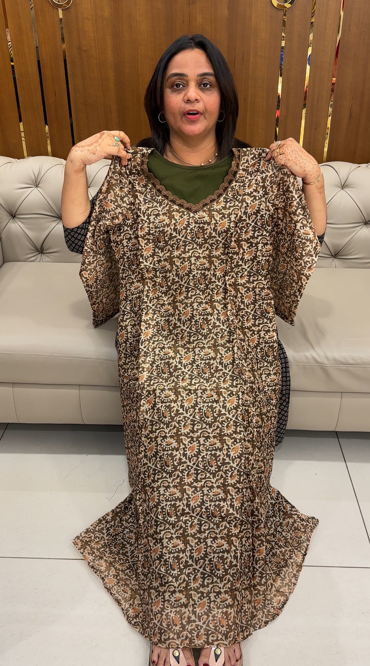 IHA'S IN-HOUSE BATIK PRINTED ALINE TOPS - IHA 27502