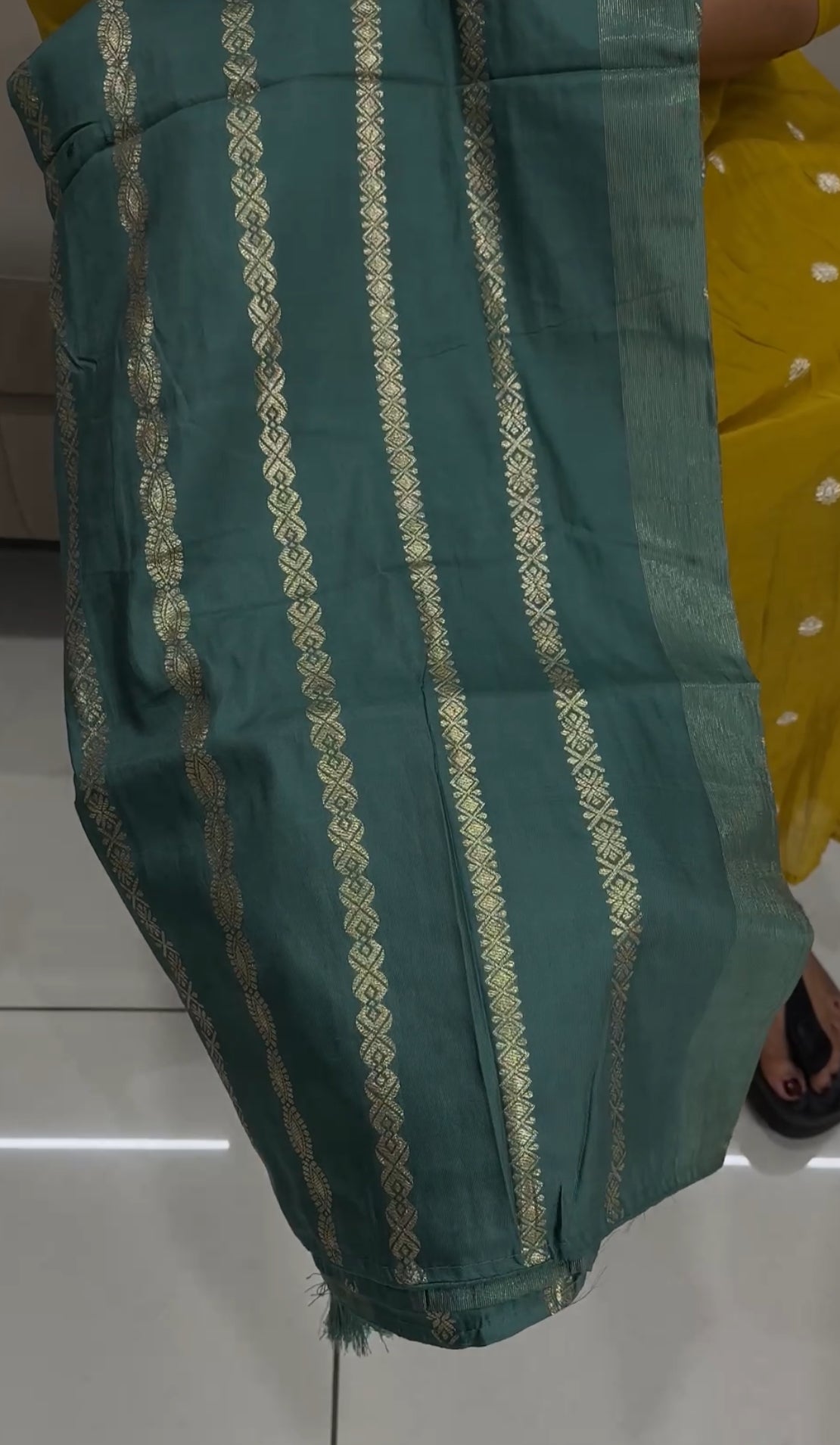 BUDGET BUY SEMI BANARASI SAREES - IHA 26037