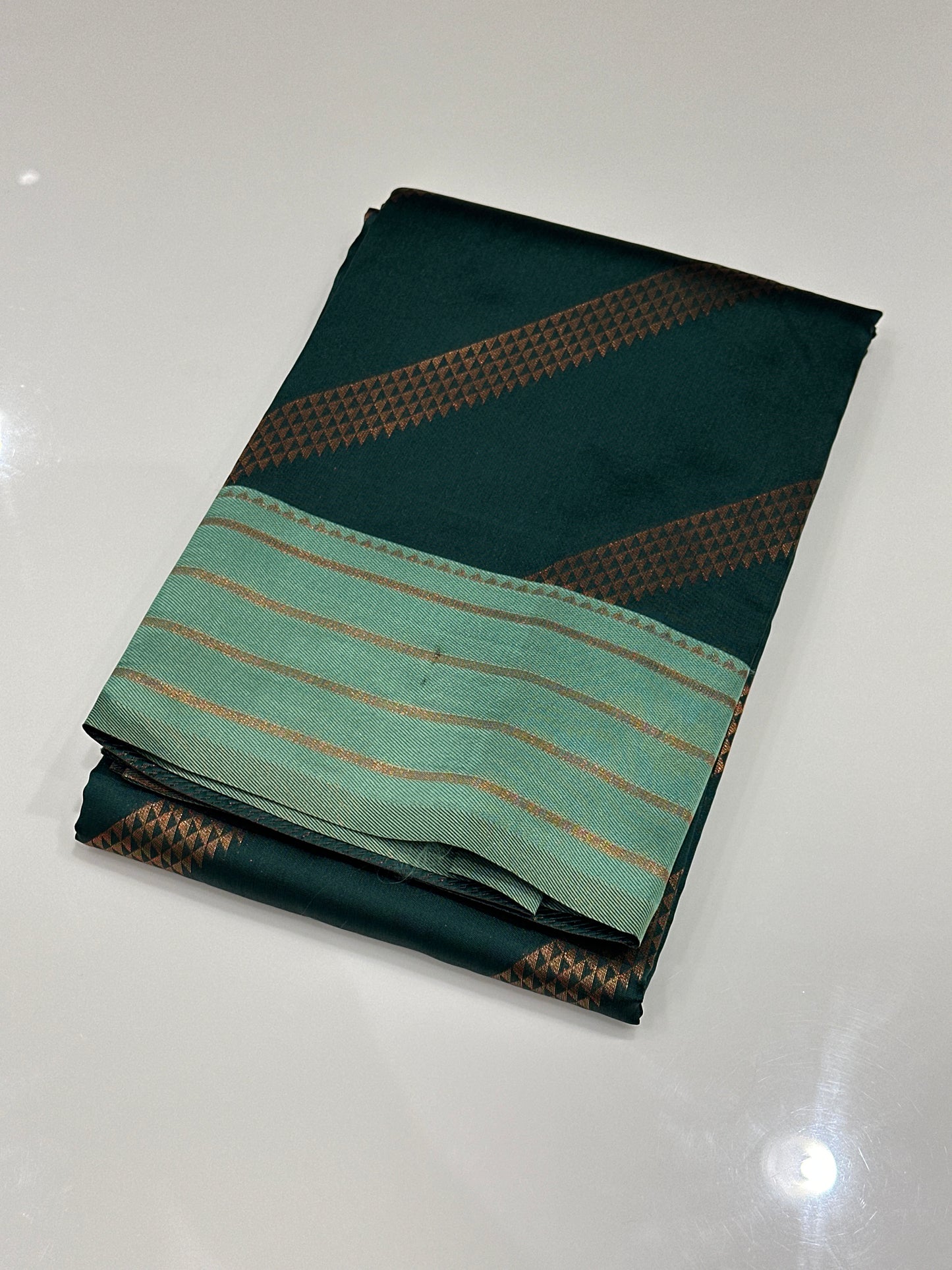 OFFER SALES SAREES - IHA 27211