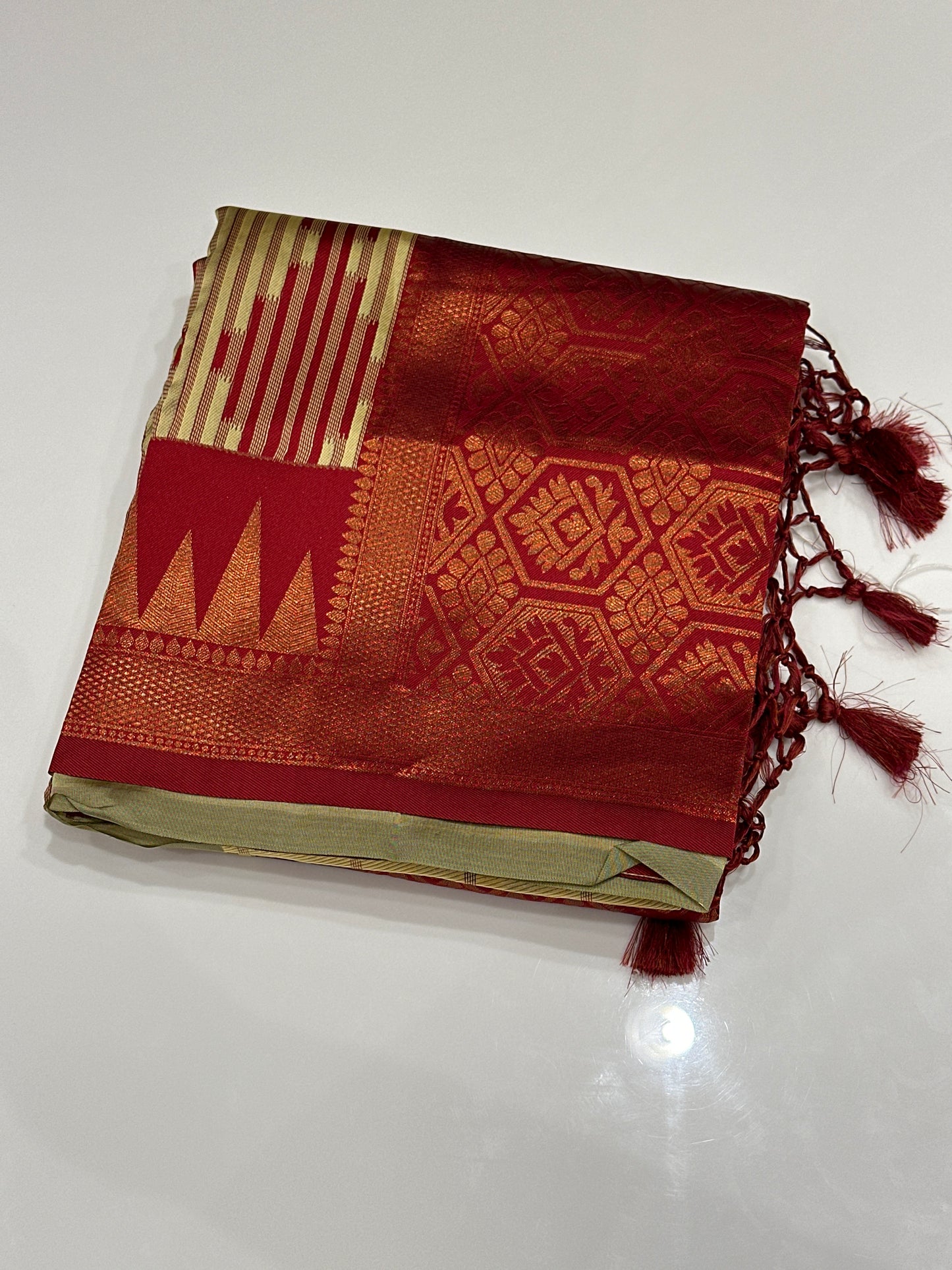 OFFER SALES SAREES - IHA 27211