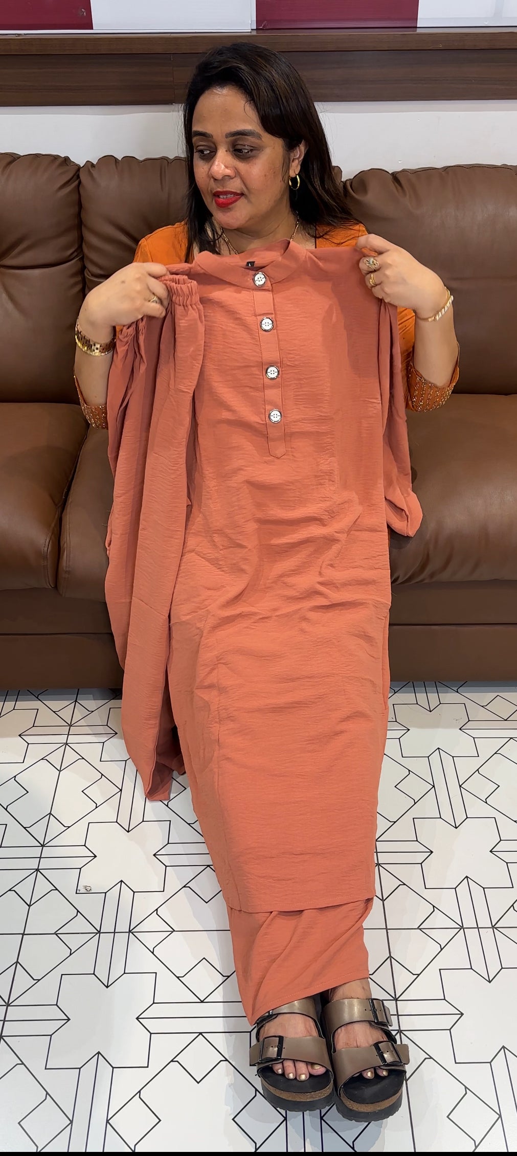 LONG TOP AND BOTTOM - IHA 23585