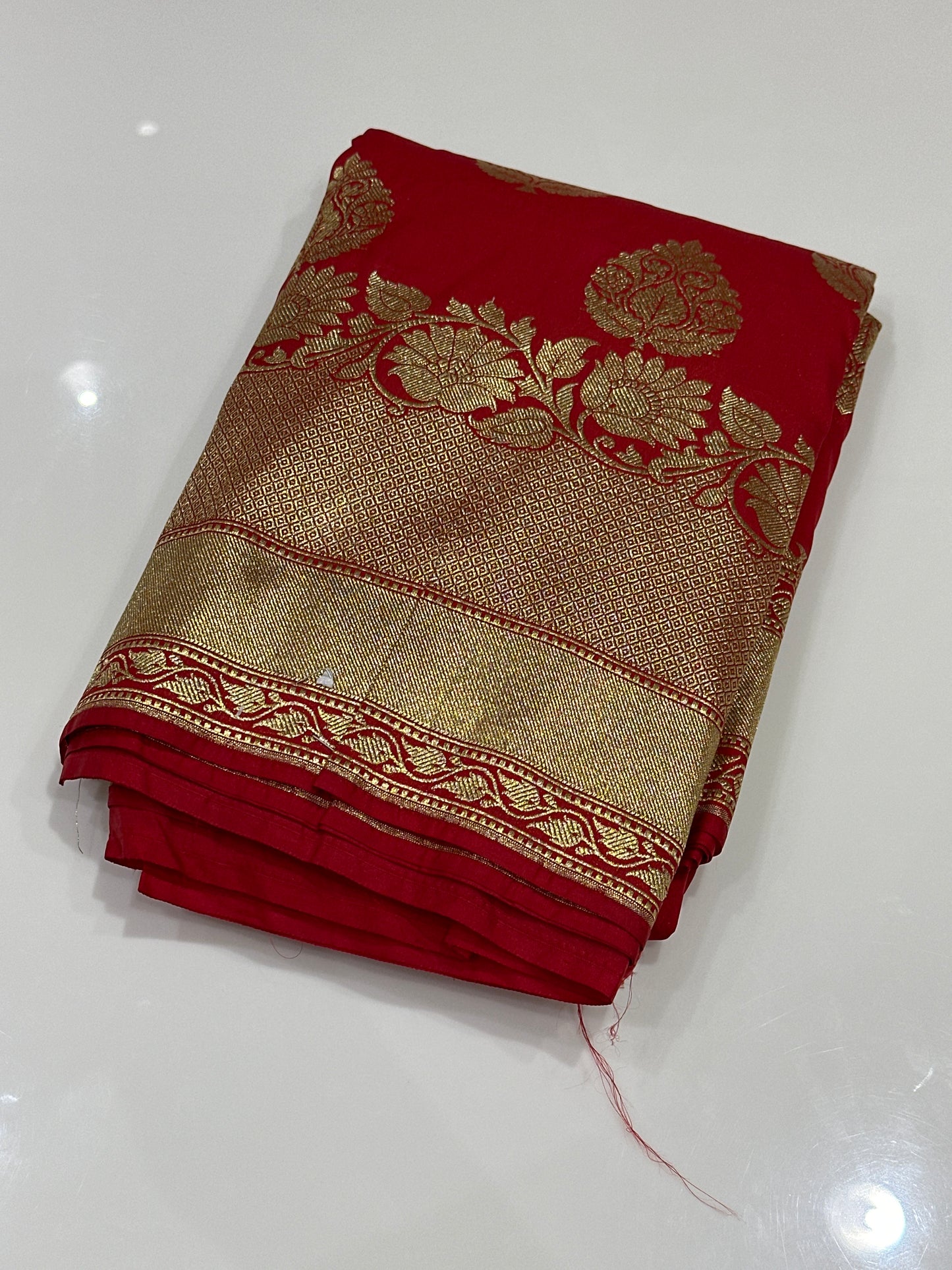 OFFER SALES SAREES - IHA 27211