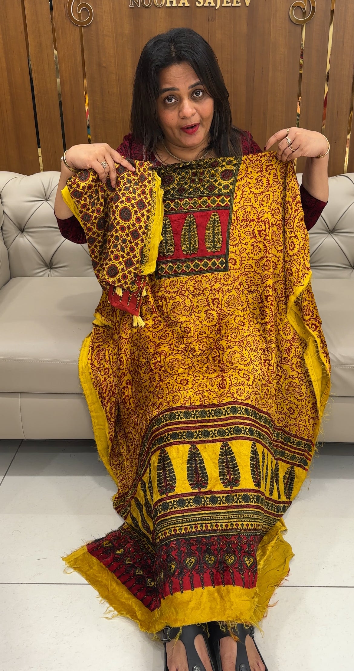 VELVET UNSTITCHED SALWAR SUITS - IHA 25940
