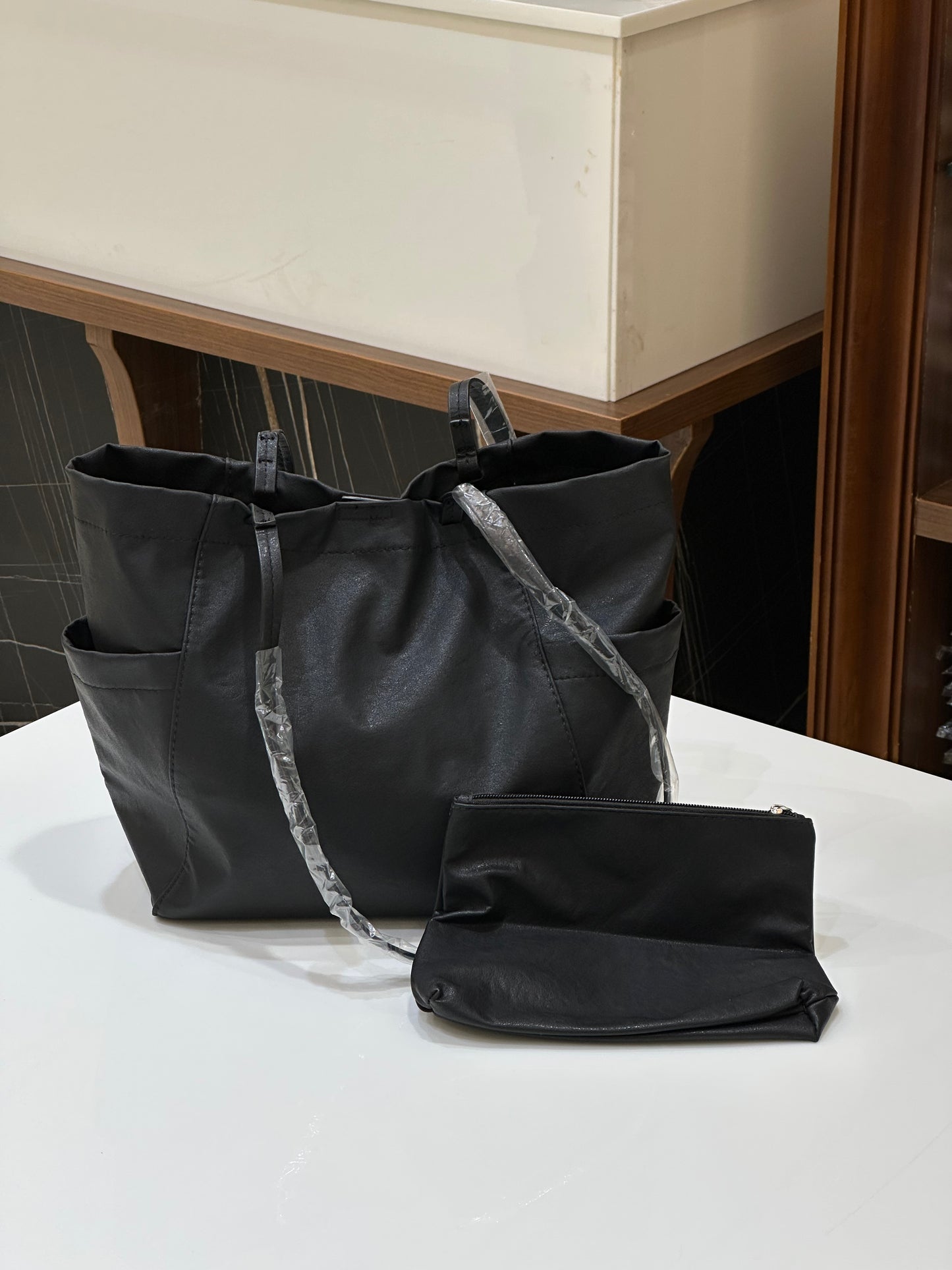 IMPORTED BAGS - IHA 26501
