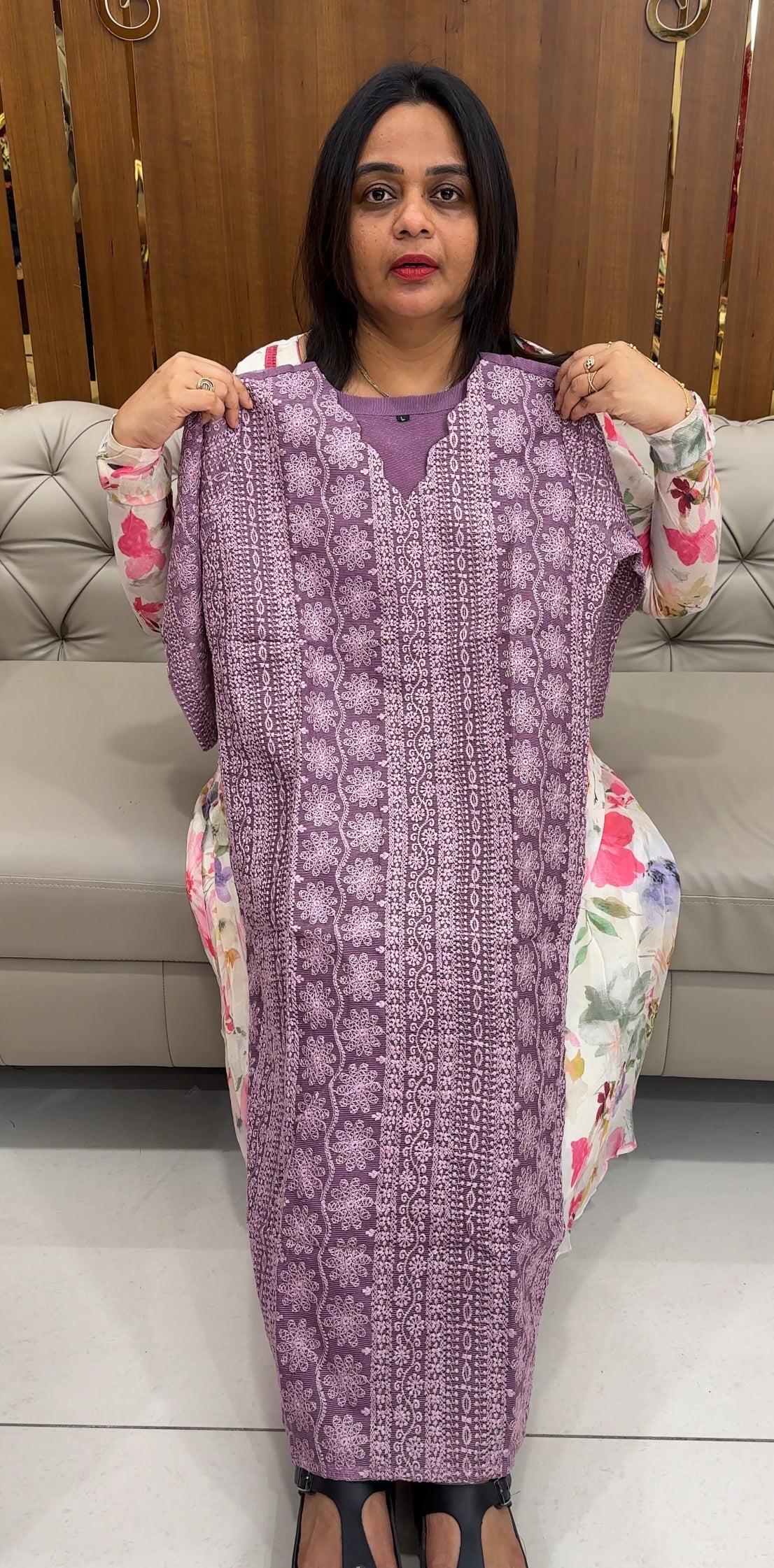 BUDGET BUY CHIKANKARI SLITED TOPS - IHA 26064
