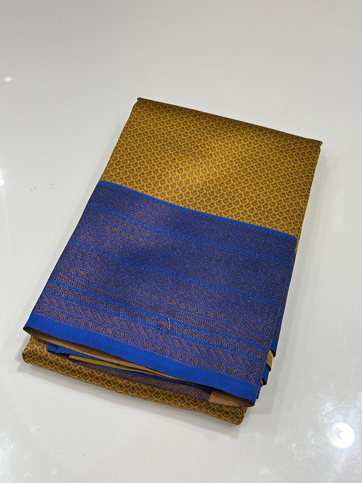 OFFER SALES SAREES - IHA 27211