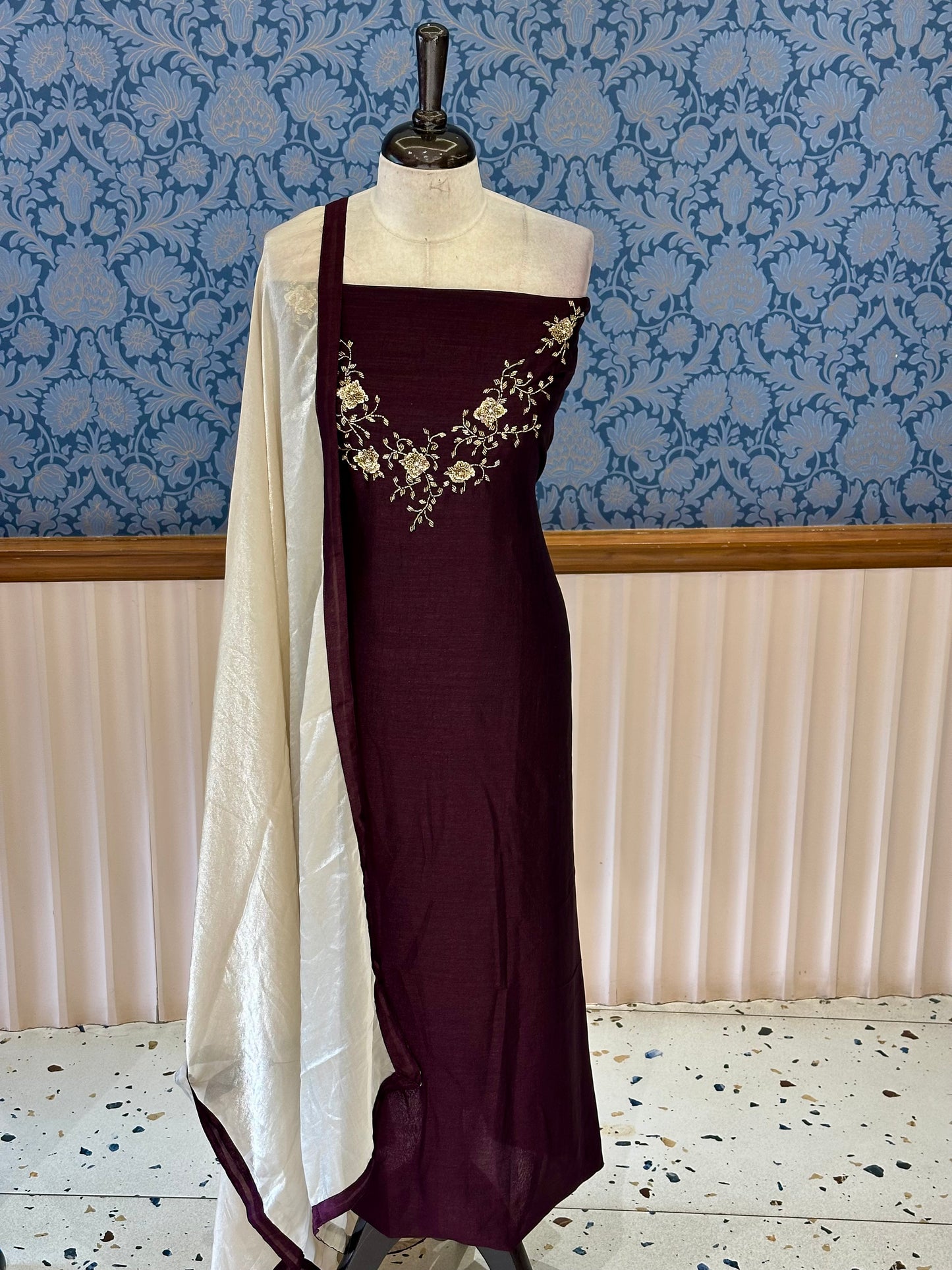 OFFER SALES UNSTITCHED SALWAR SUITS - IHA 33479