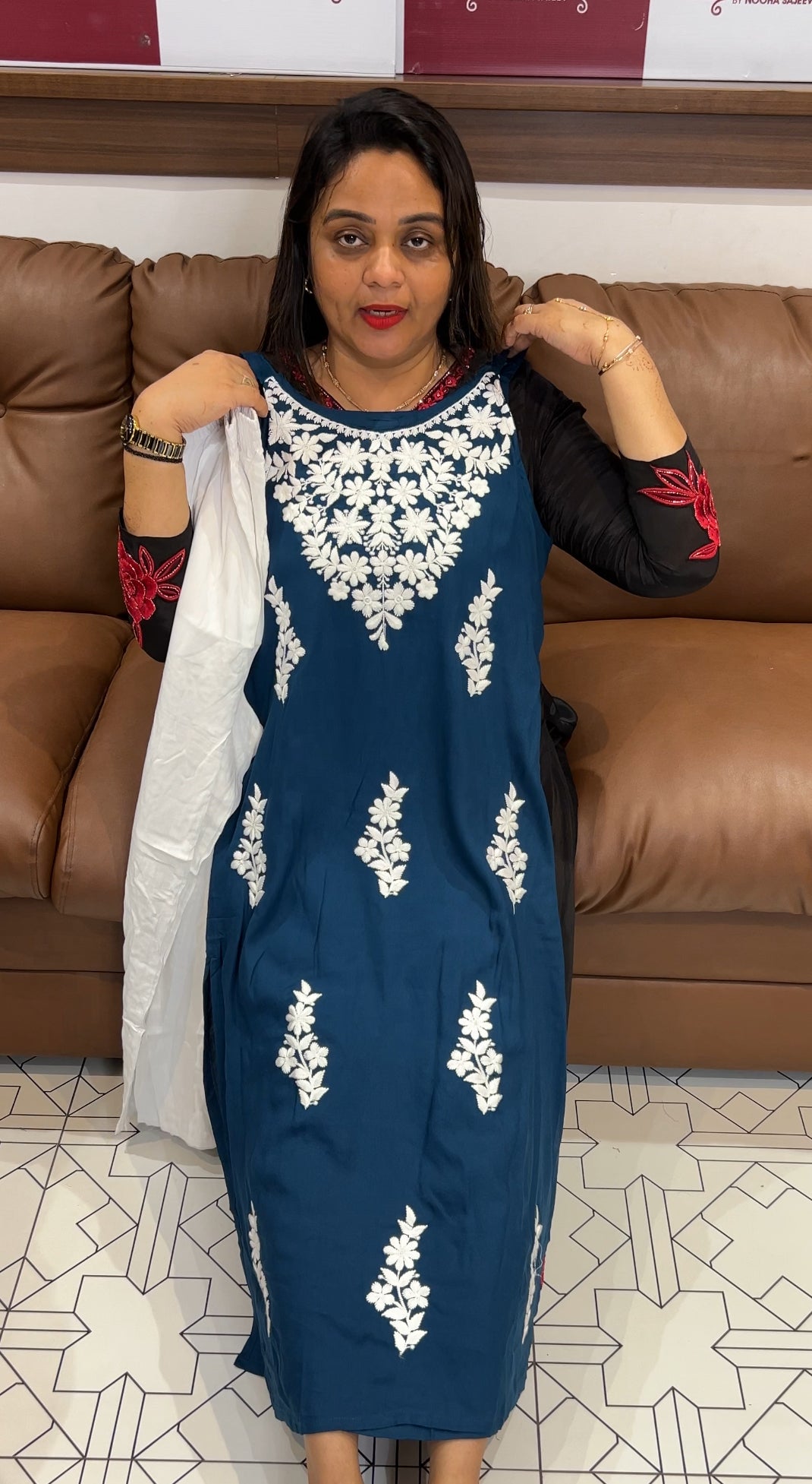 CHIKANKARI TOP AND BOTTOM - IHA 24011