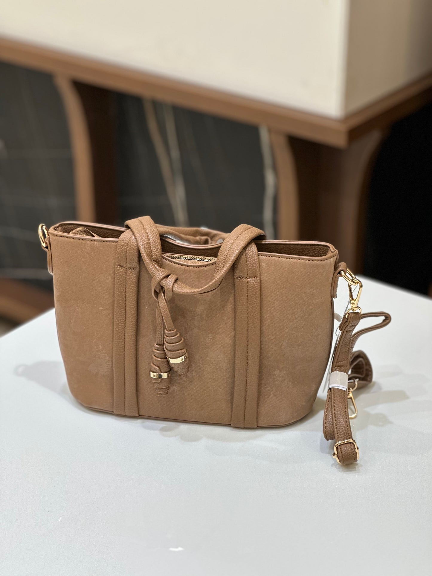 IMPORTED BAGS - IHA 26558